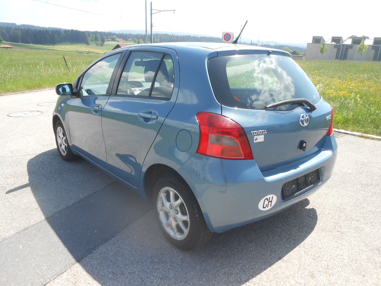 TOYOTA Yaris 1.3 Linea Sol-image-7