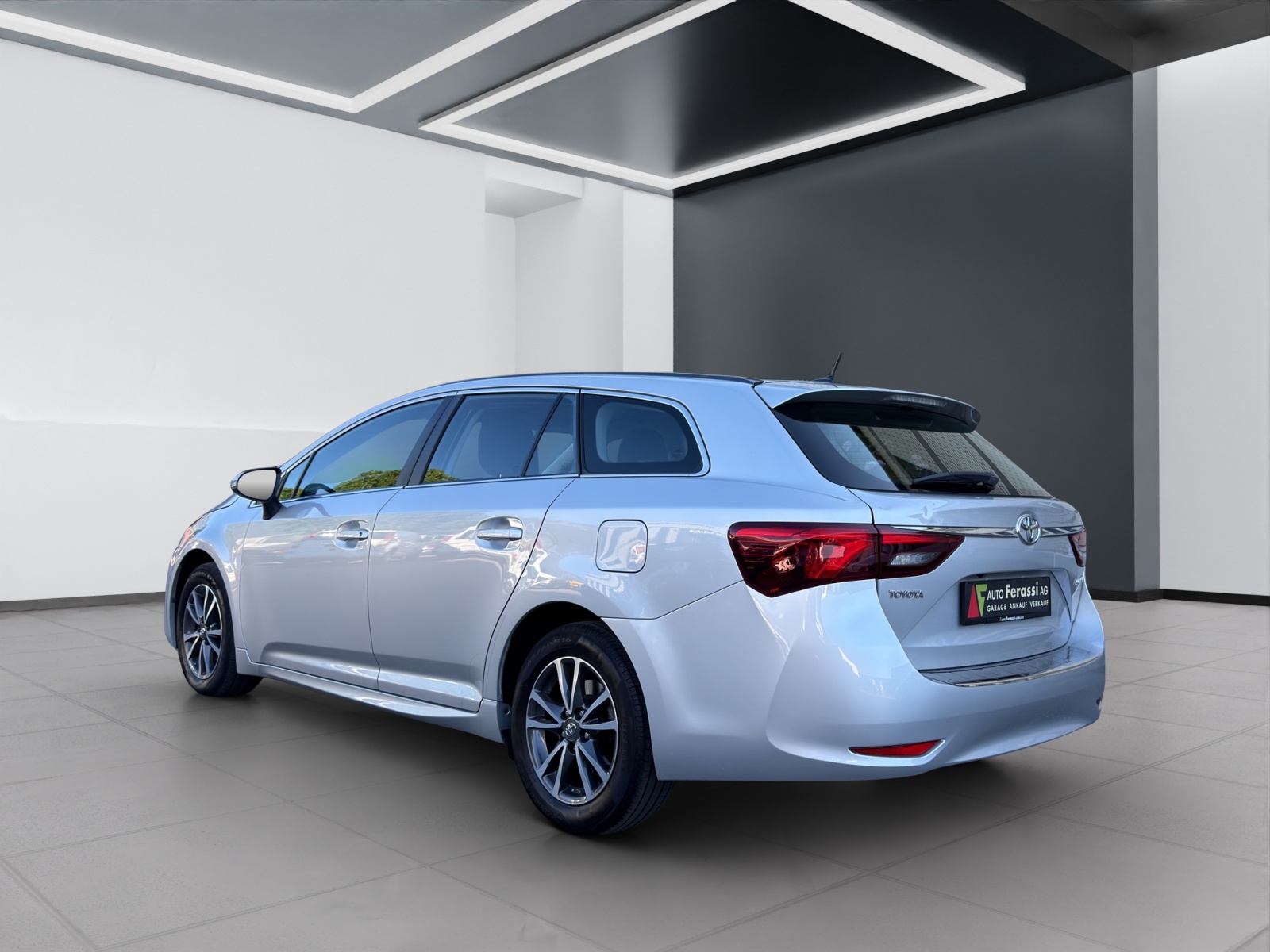 TOYOTA Avensis Touring Sports 2.0 Swiss Trend Mdr.S-showroom-element-3