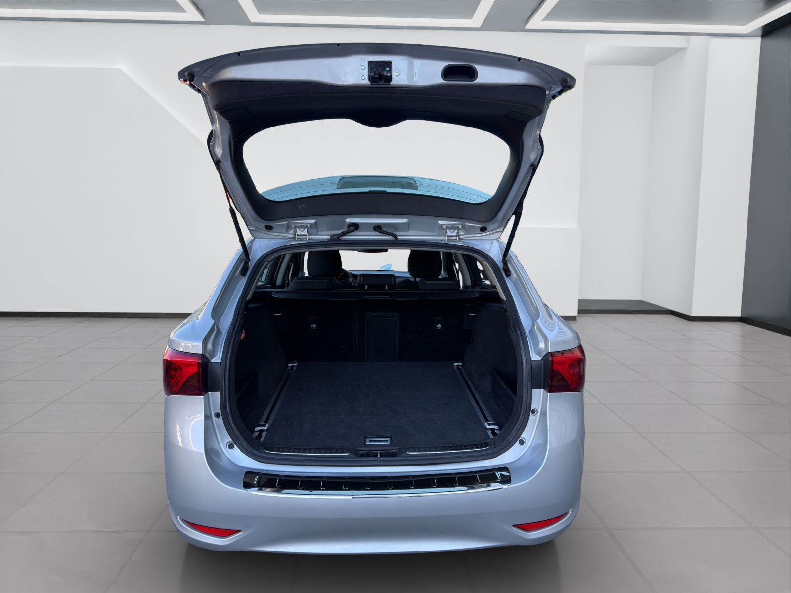 TOYOTA Avensis Touring Sports 2.0 Swiss Trend Mdr.S-image-23