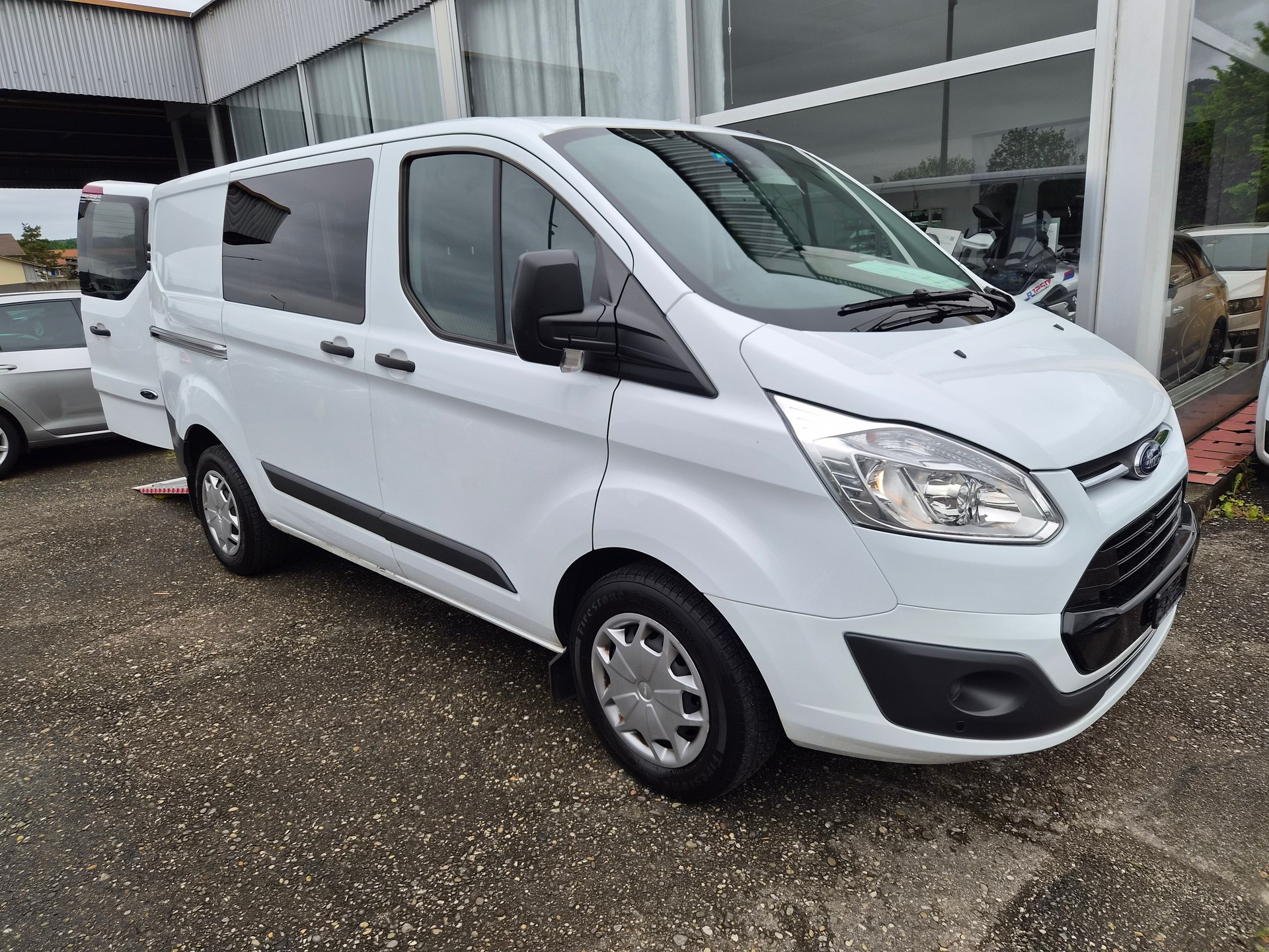 FORD Transit Custom Van 340 L1H1 Trend SelectShift A inkl. Hebebühne & 170 PS!