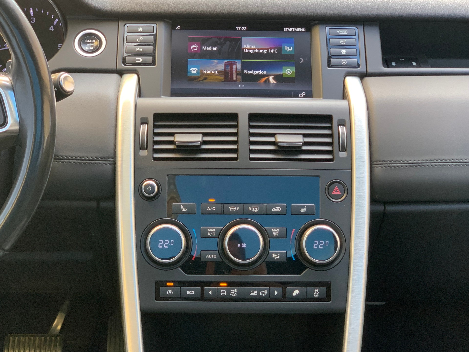 LAND ROVER Discovery Sport 2.0 TD4 SE AT9-image-15