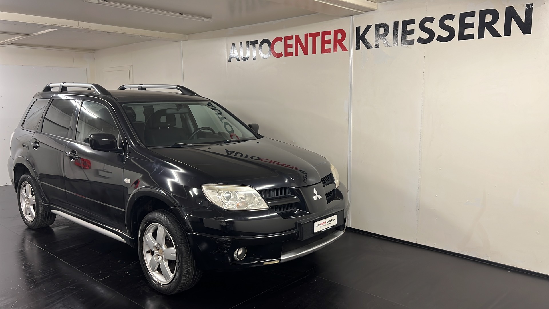 MITSUBISHI Outlander 2.0 16V Celebration 30-image-2