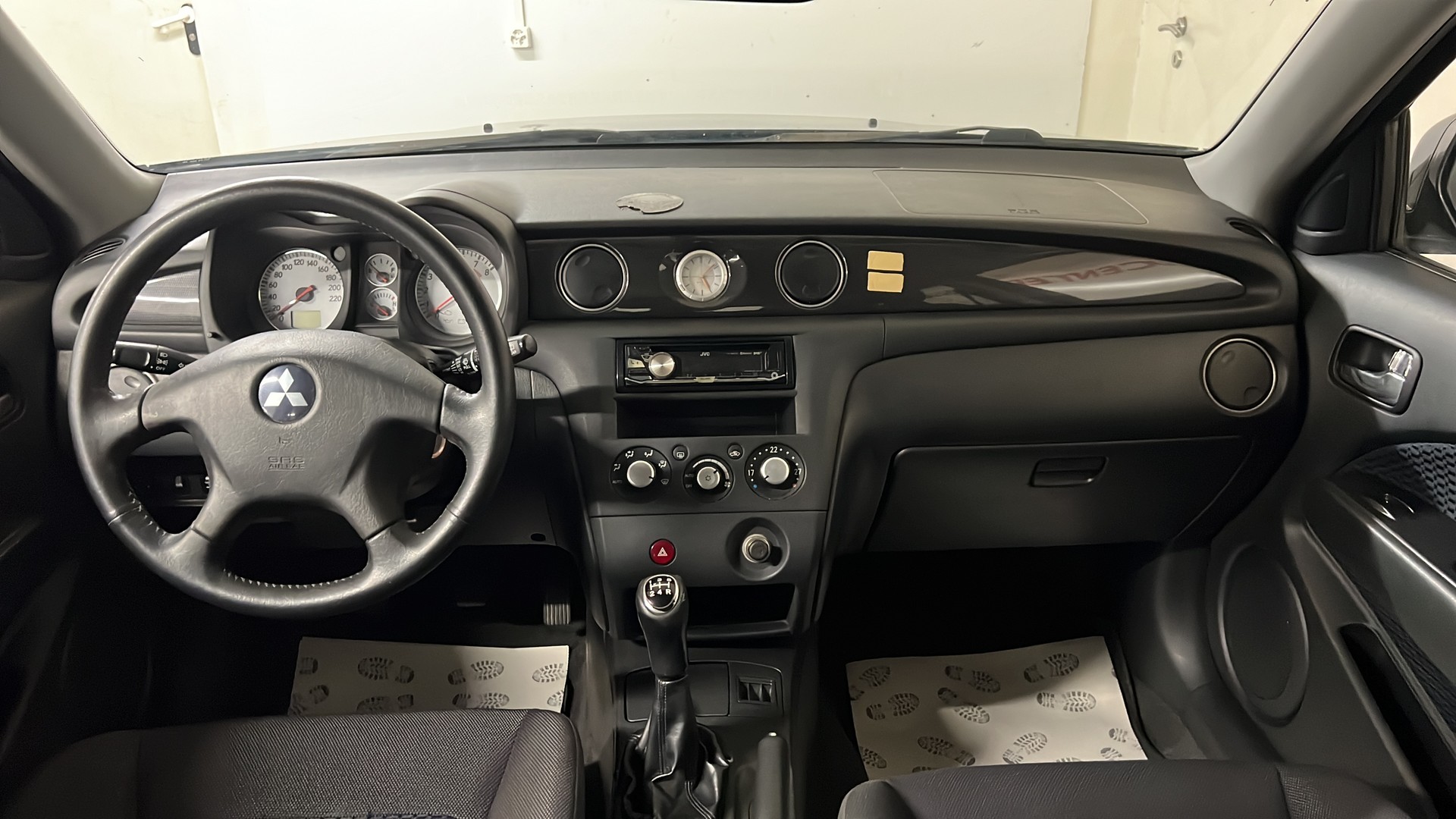 MITSUBISHI Outlander 2.0 16V Celebration 30-image-10