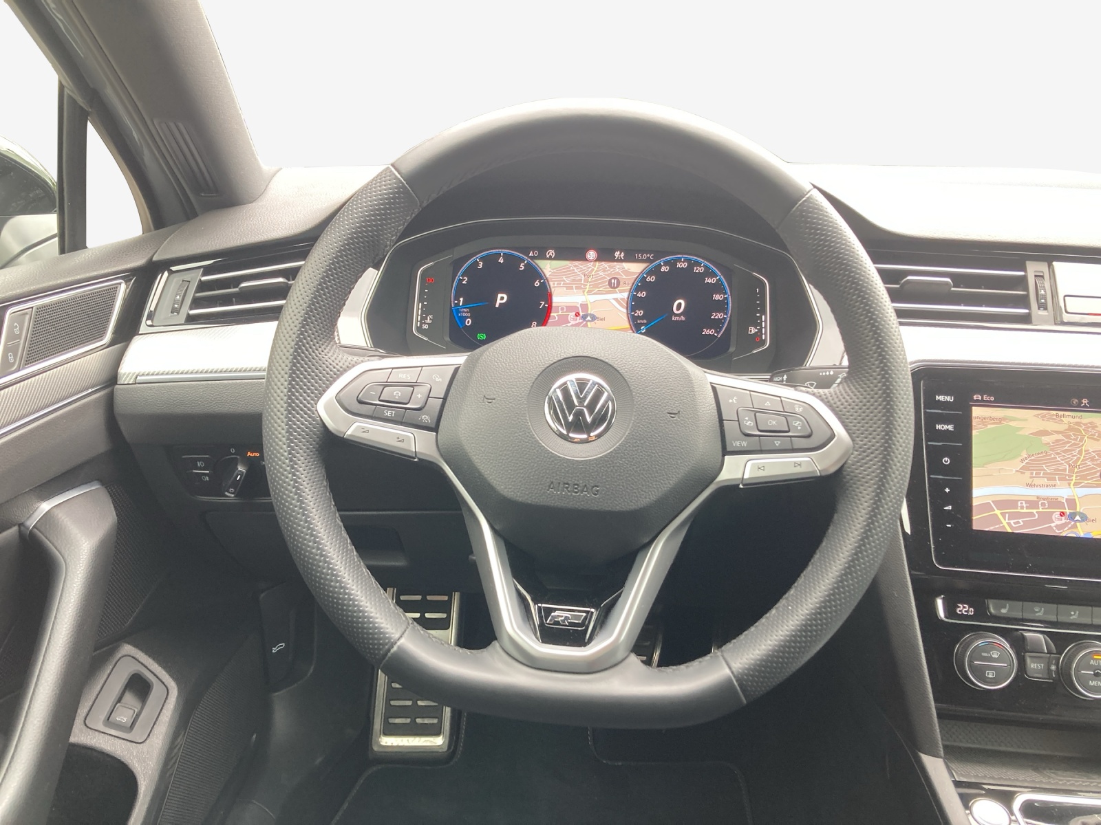 VW Passat Variant 2.0 TSI R-Line Edition 4Motion DSG-image-9