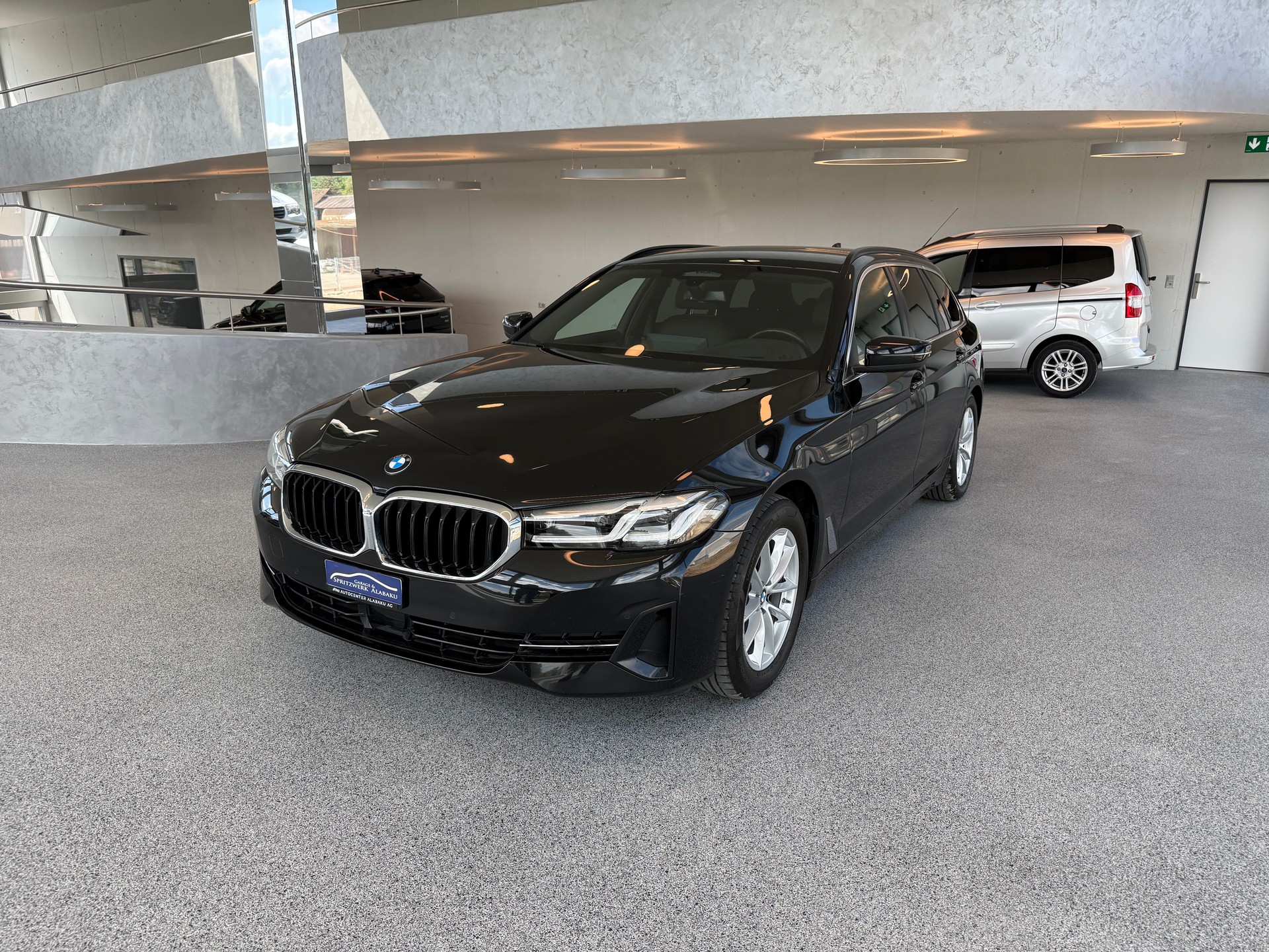BMW 520d 48V Touring Steptronic