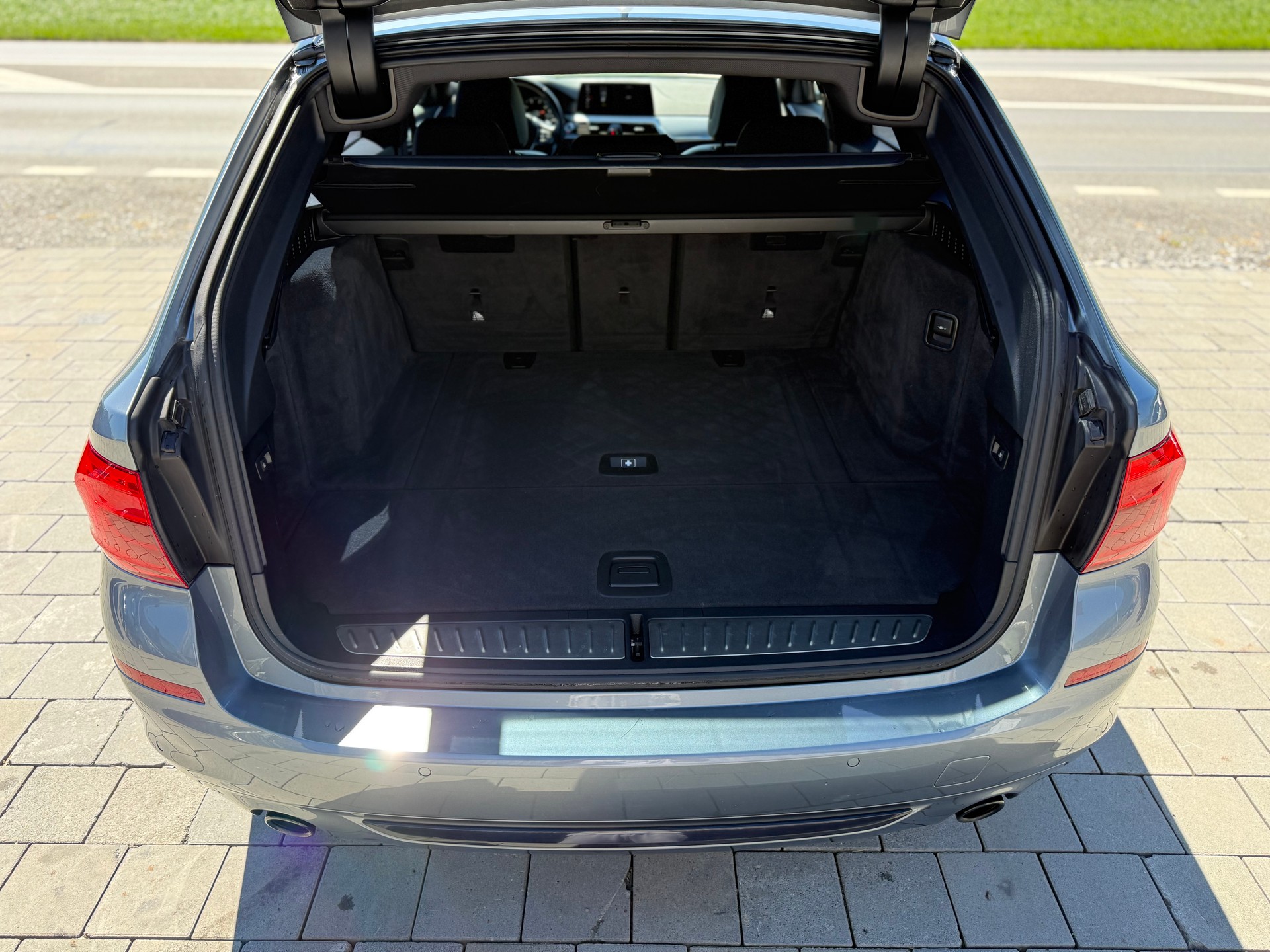 BMW 520d xDrive Touring Sport Line Steptronic-image-7