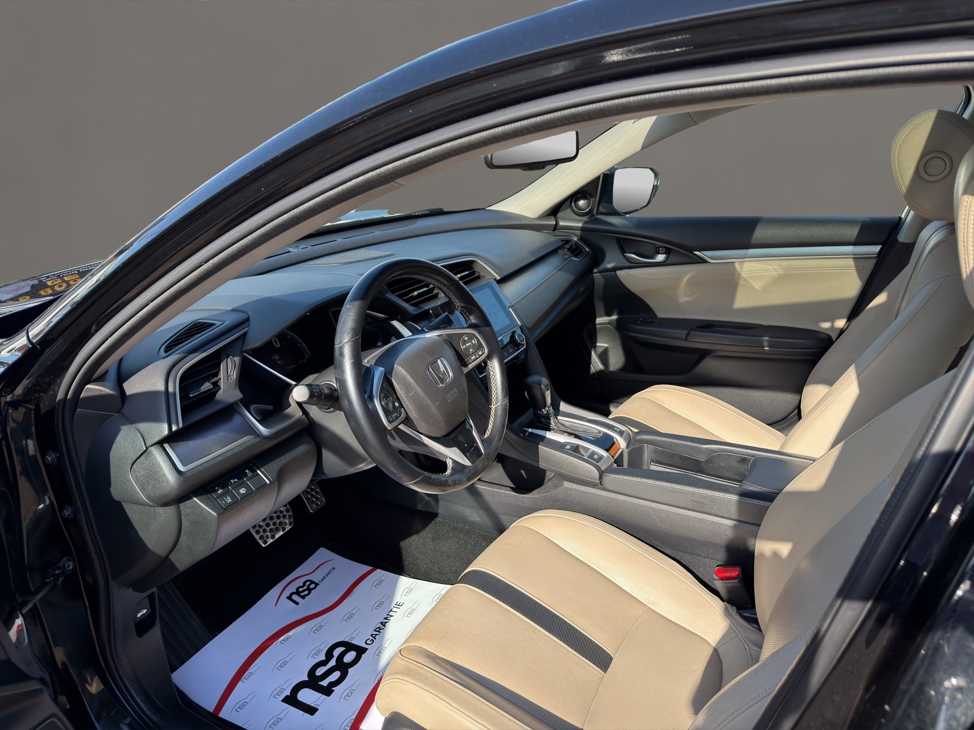 HONDA Civic Sedan 1.5 VTEC Executive Premium CVT-image-11
