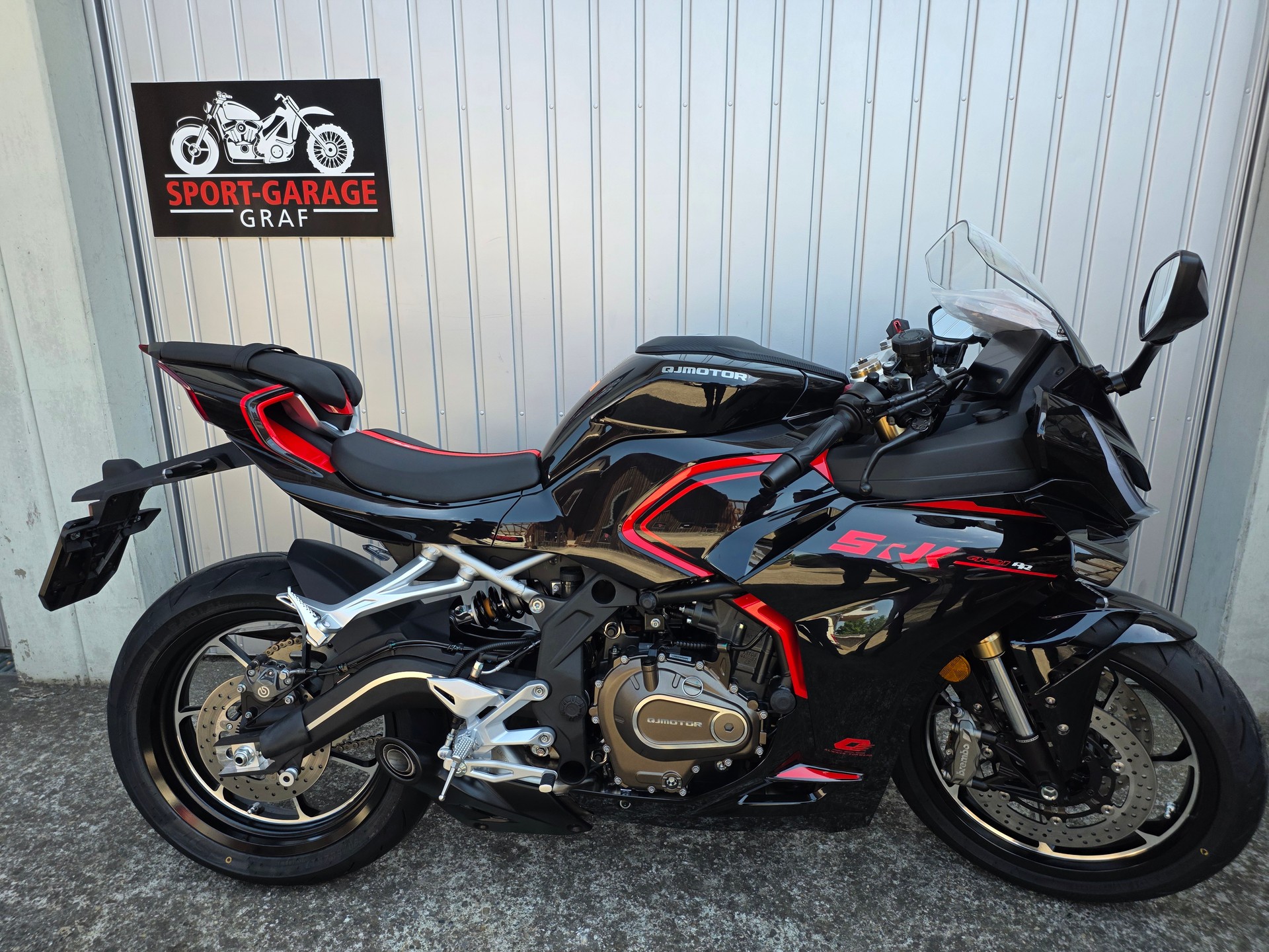QJ Srk 421RR Supersport-image-0