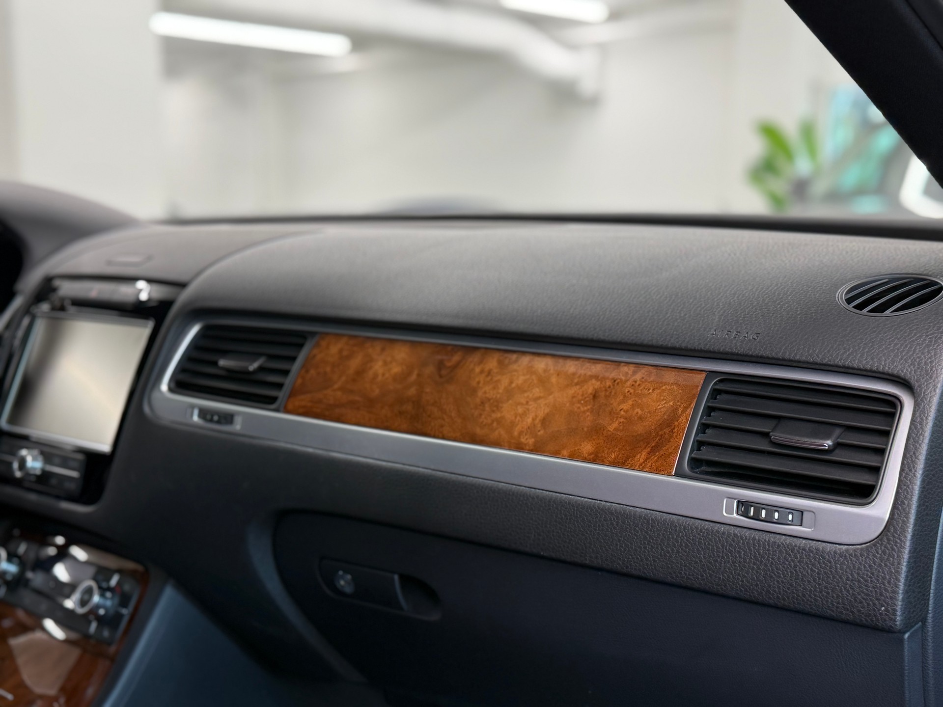 VW Touareg 3.0 TDI BMT EXCLUSIVE Tiptronic-image-26