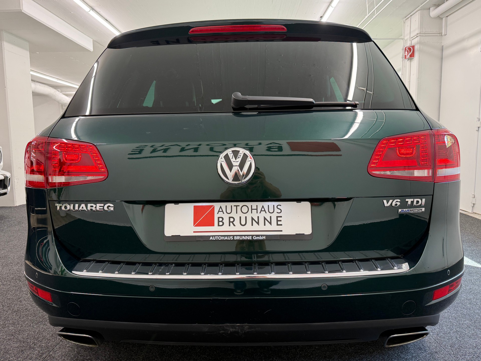 VW Touareg 3.0 TDI BMT EXCLUSIVE Tiptronic-image-4
