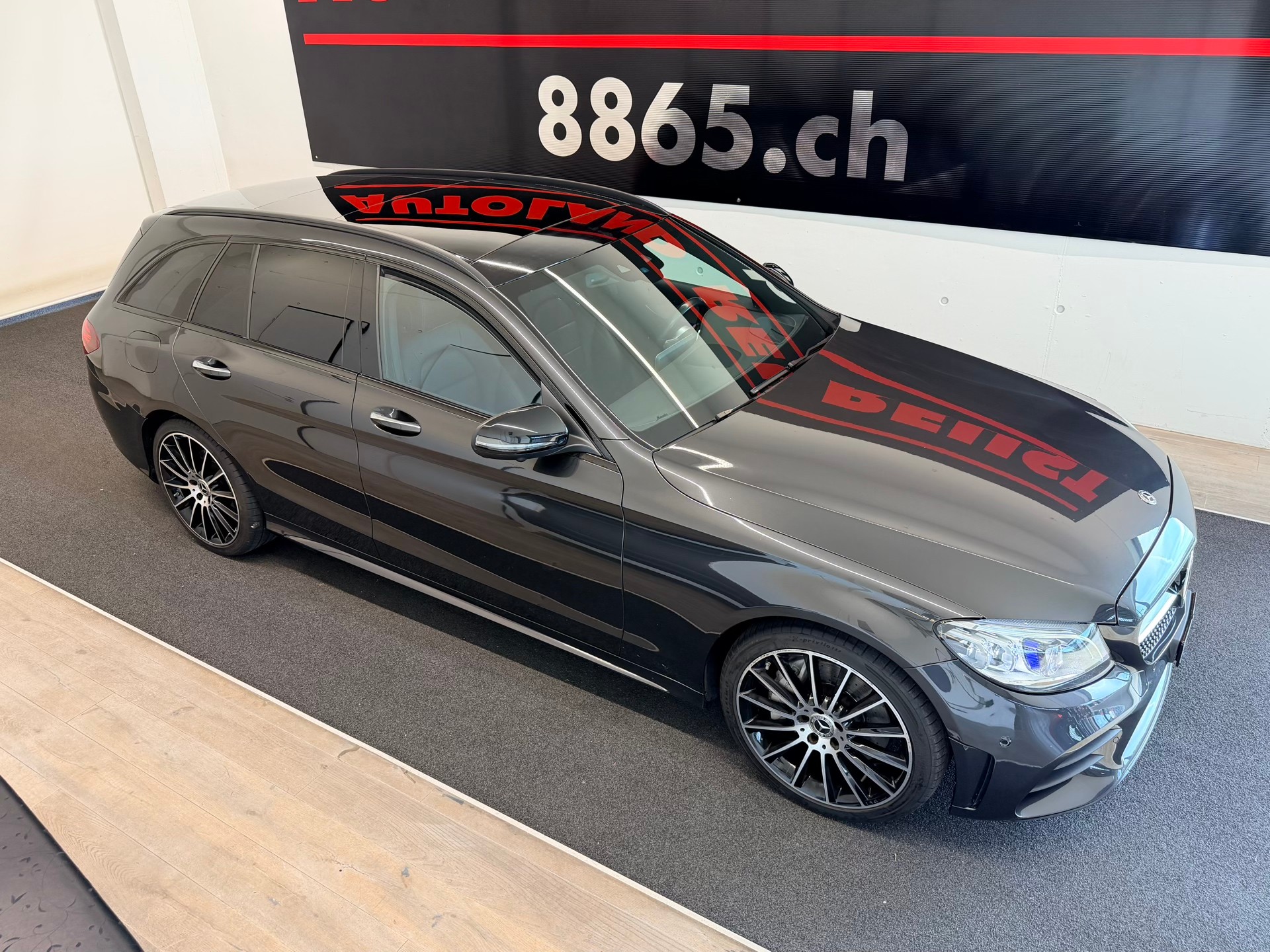 MERCEDES-BENZ C 300 AMG Line 4Matic 9G-Tronic-image-4
