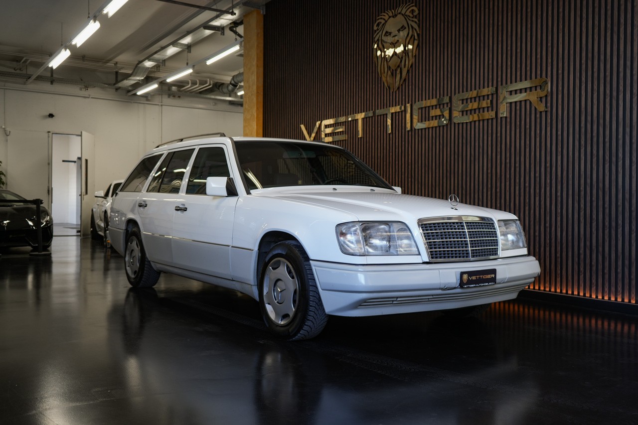 MERCEDES-BENZ E 280