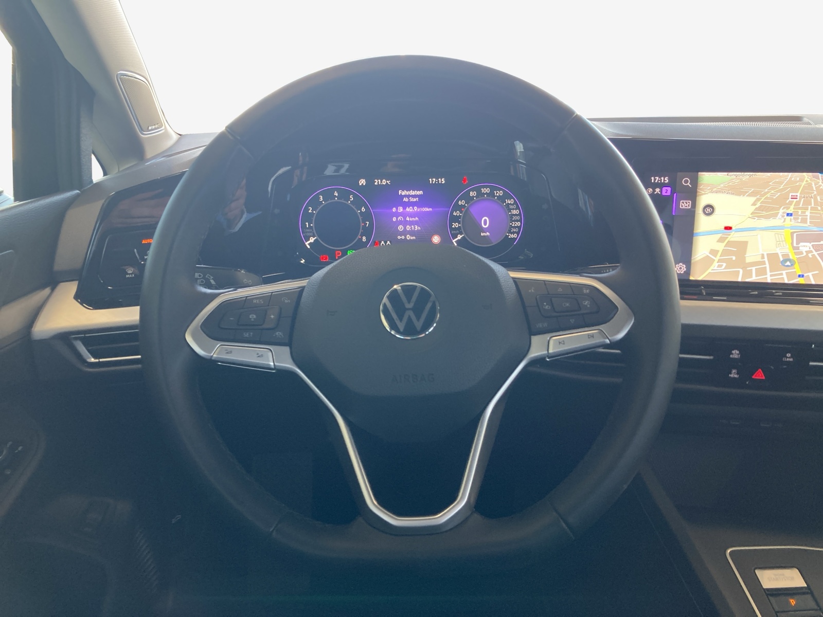 VW Golf Variant 1.5 eTSI mHEV Life-image-9