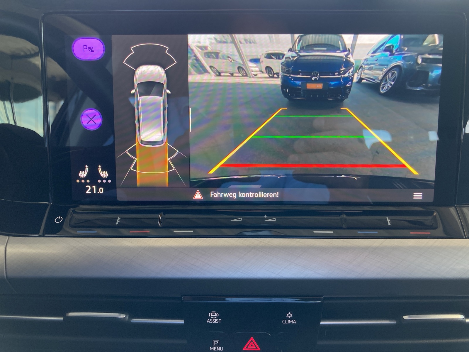 VW Golf Variant 1.5 eTSI mHEV Life-image-14