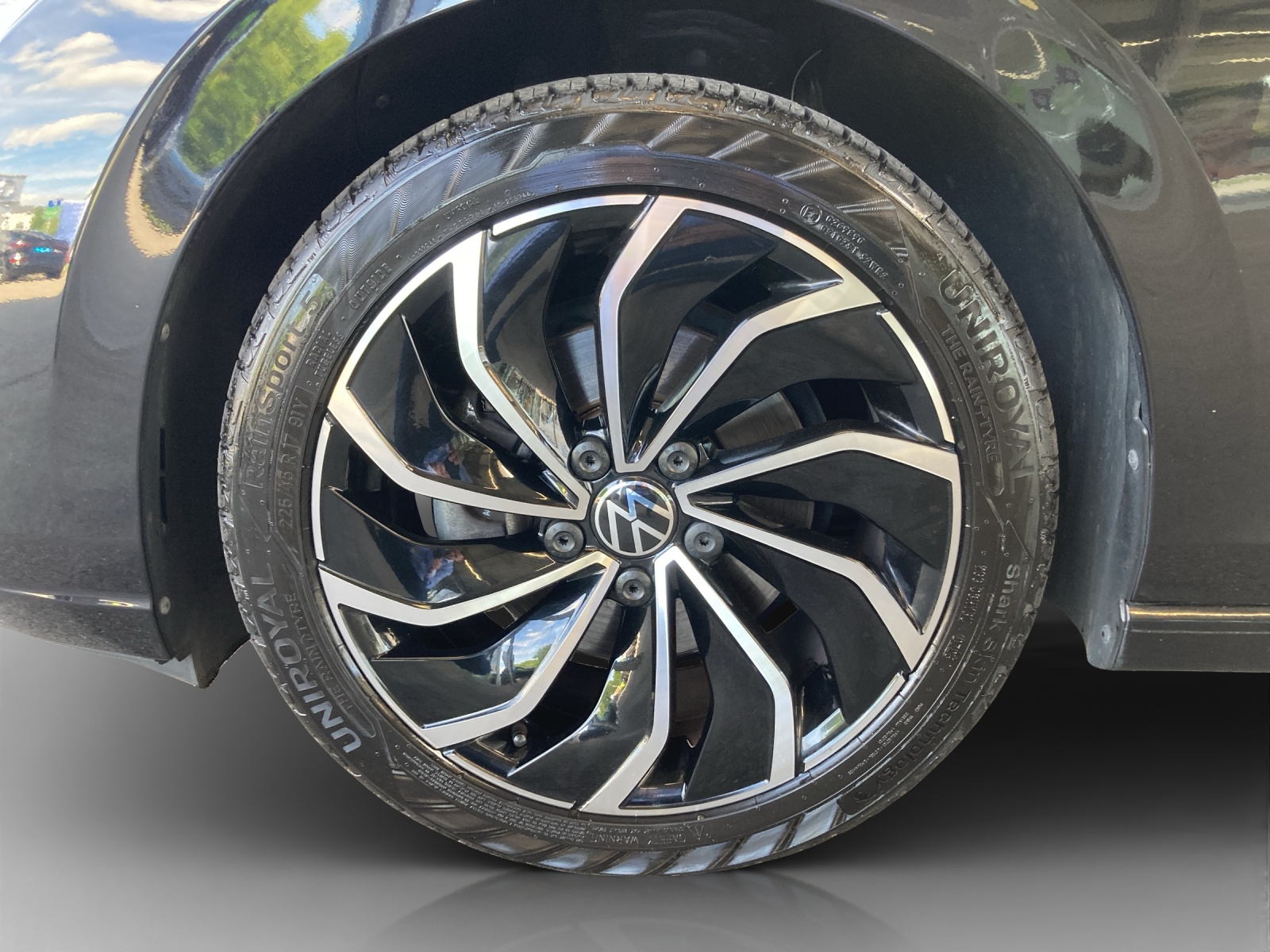 VW Golf Variant 1.5 eTSI mHEV Life-image-15