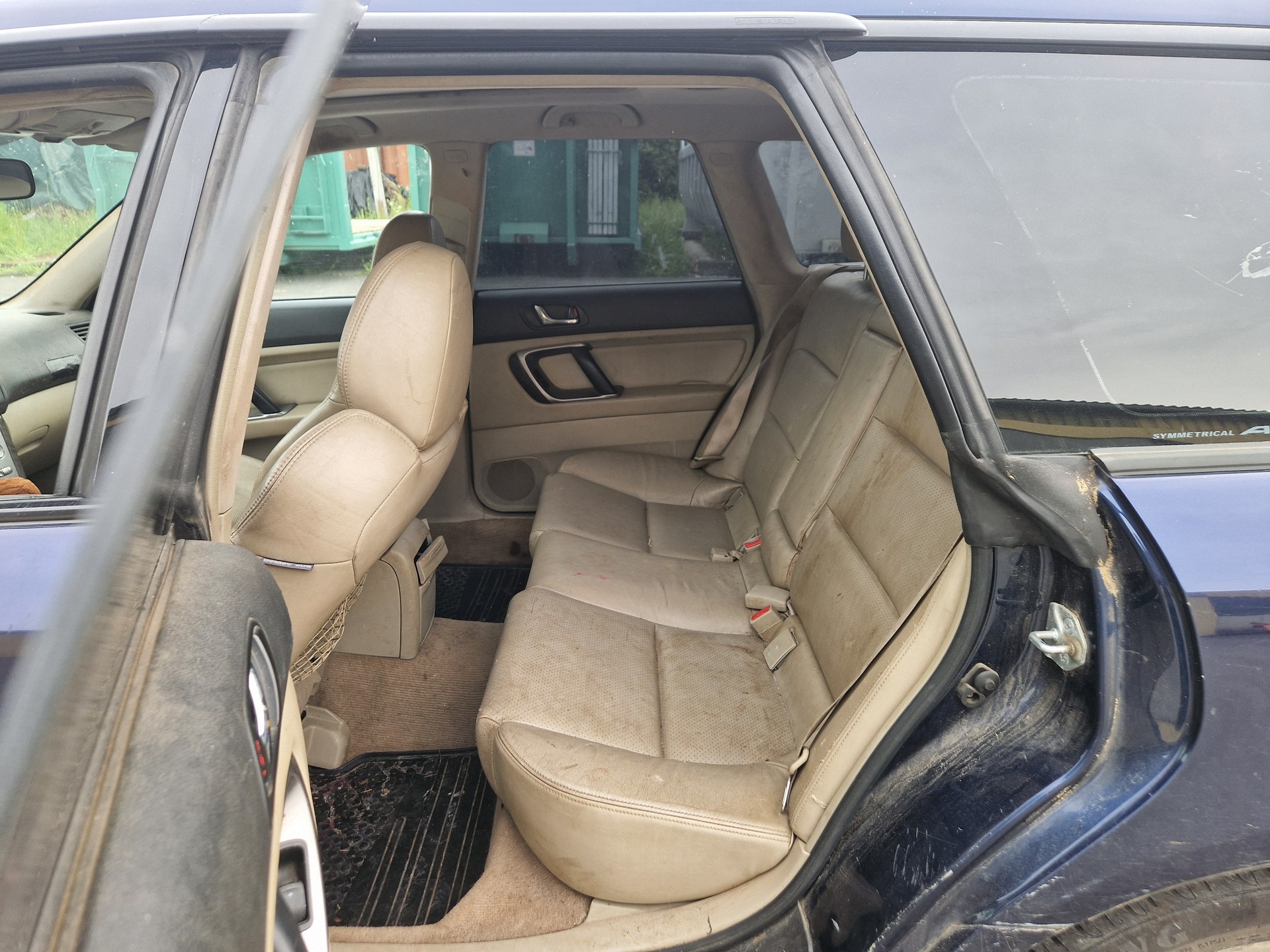 SUBARU Legacy 3.0R AWD Executive Automatic-image-6