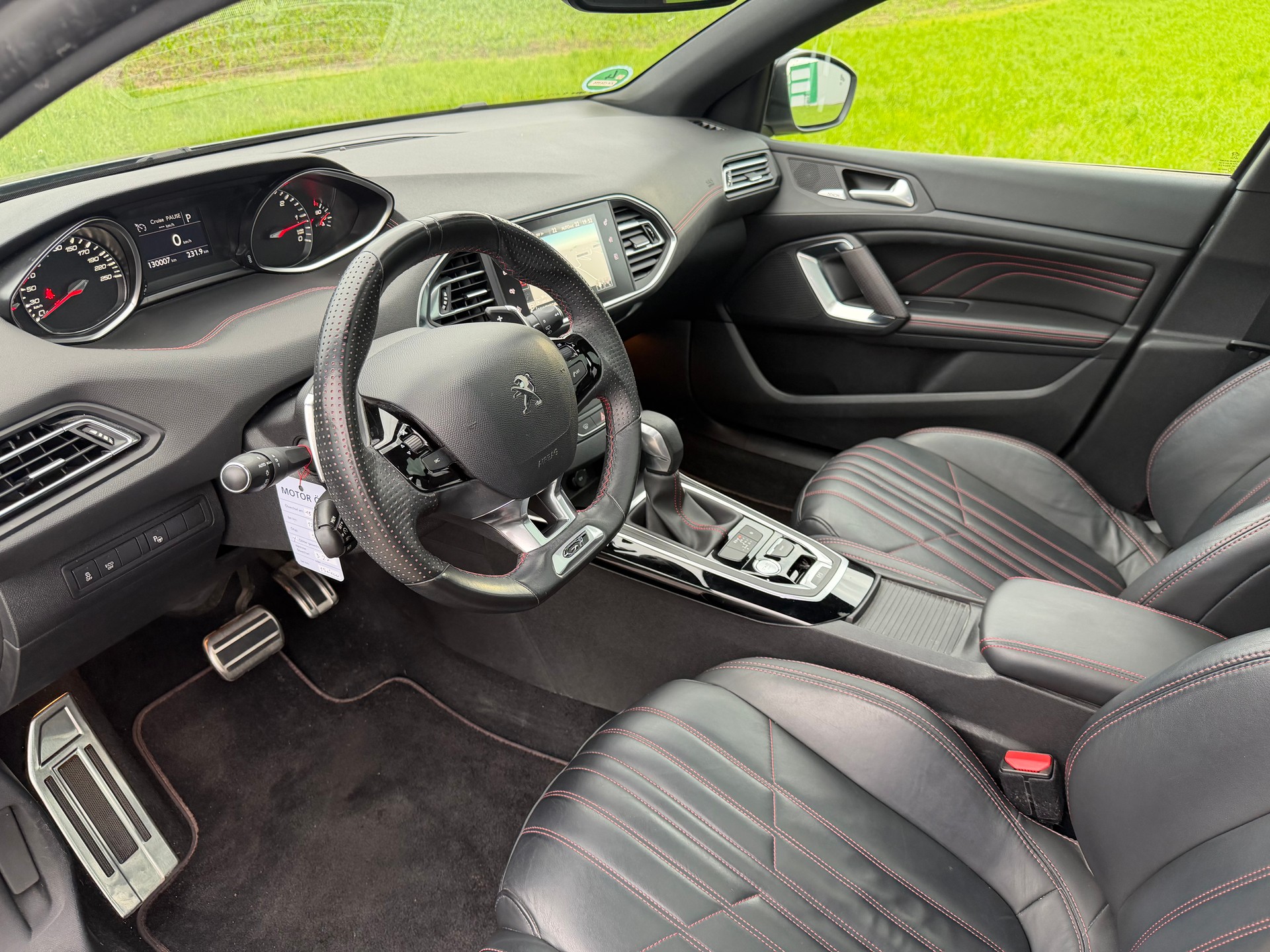 PEUGEOT 308 SW 2.0 BlueHDI GT Automatic-image-8