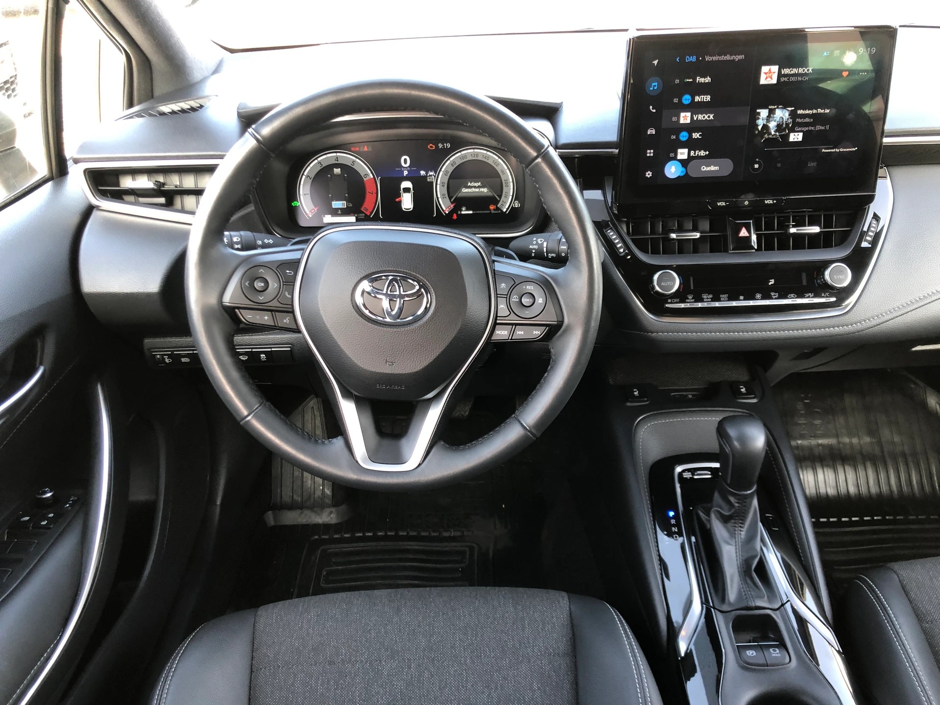 TOYOTA Corolla Touring Sports 2.0 HSD Trend e-CVT-image-9