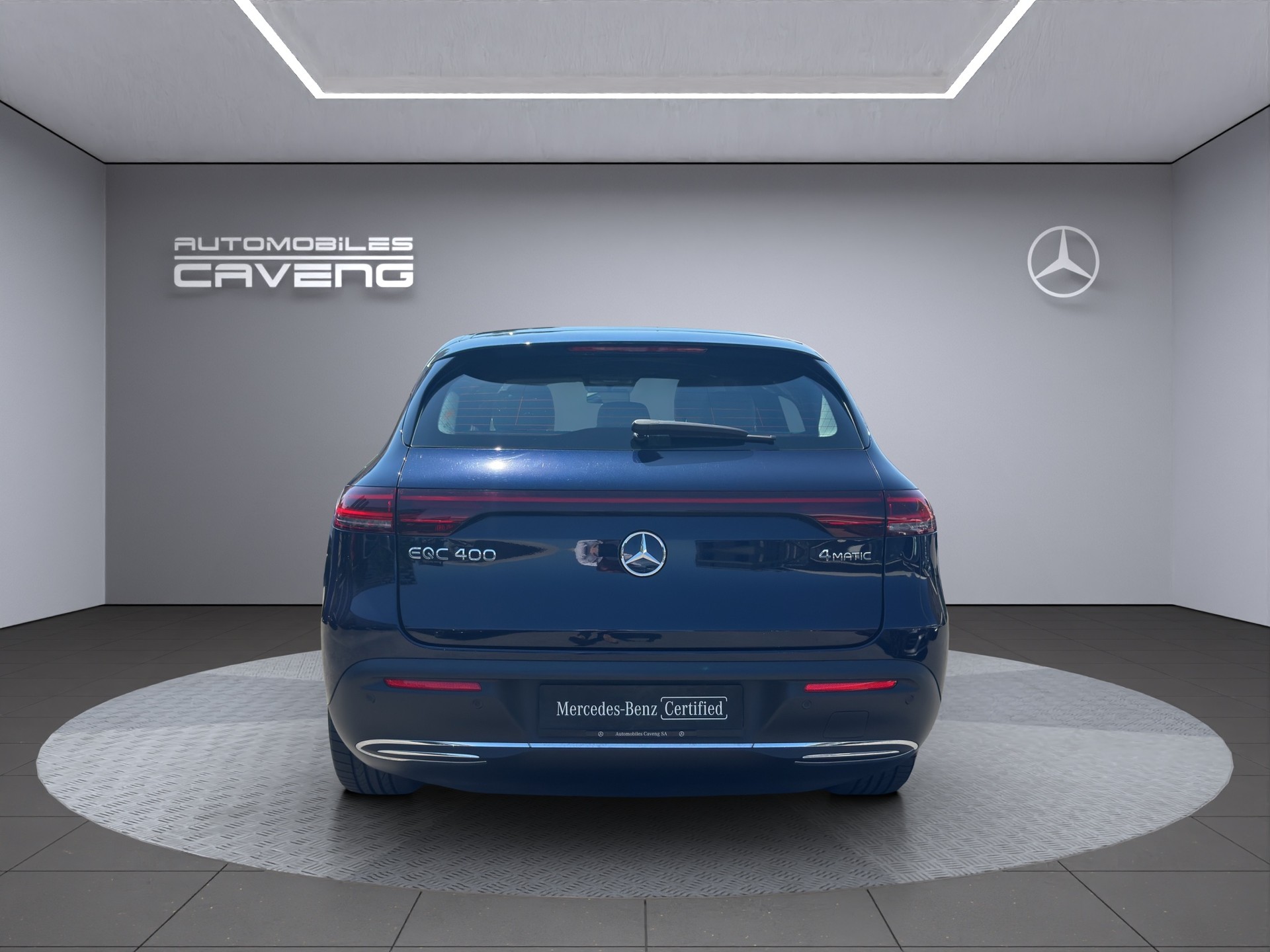 MERCEDES-BENZ EQC 400 4Matic-showroom-element-3