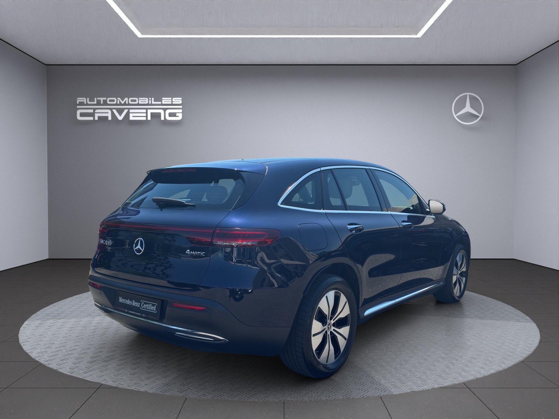 MERCEDES-BENZ EQC 400 4Matic-image-4