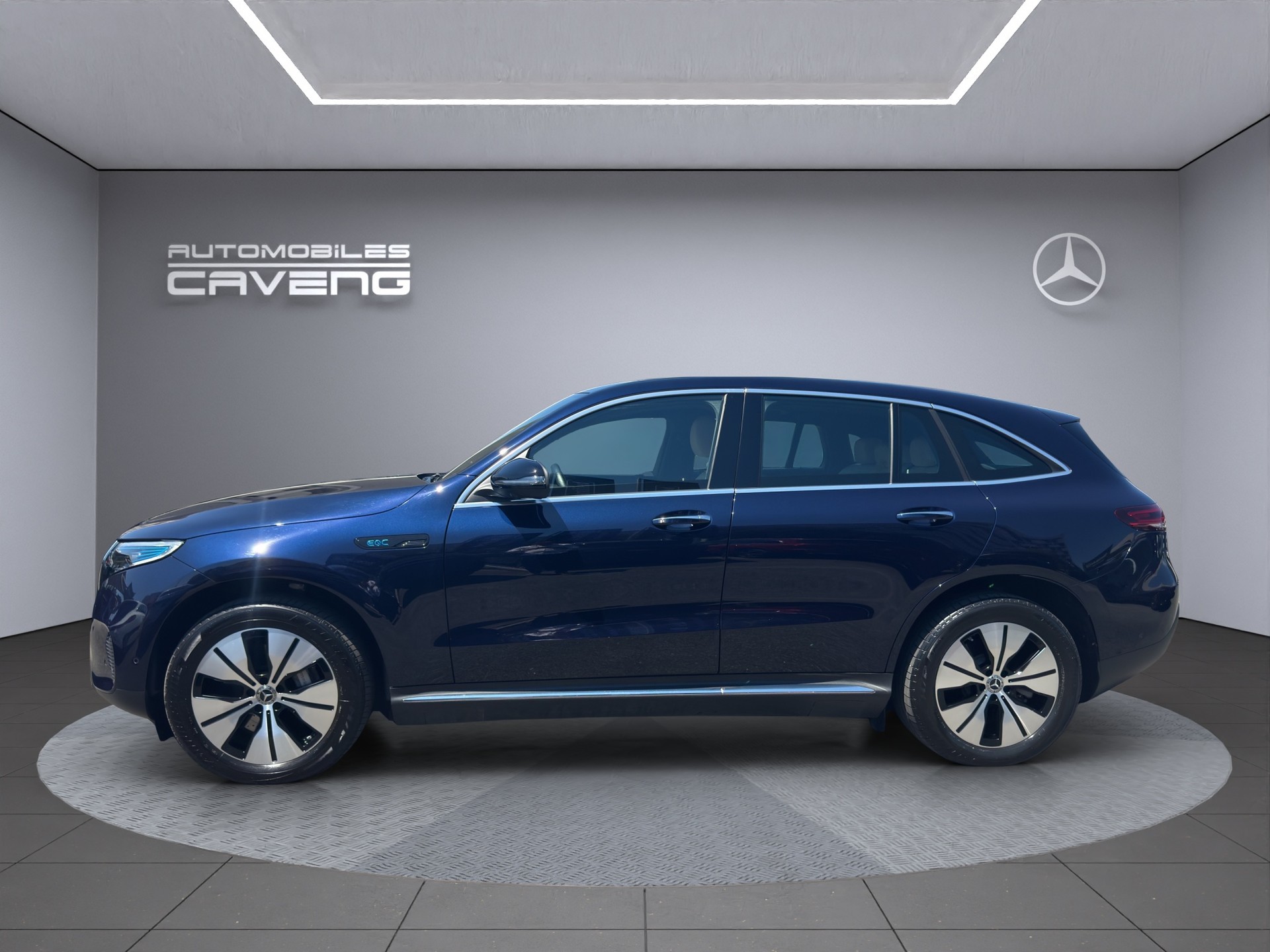 MERCEDES-BENZ EQC 400 4Matic-showroom-element-1