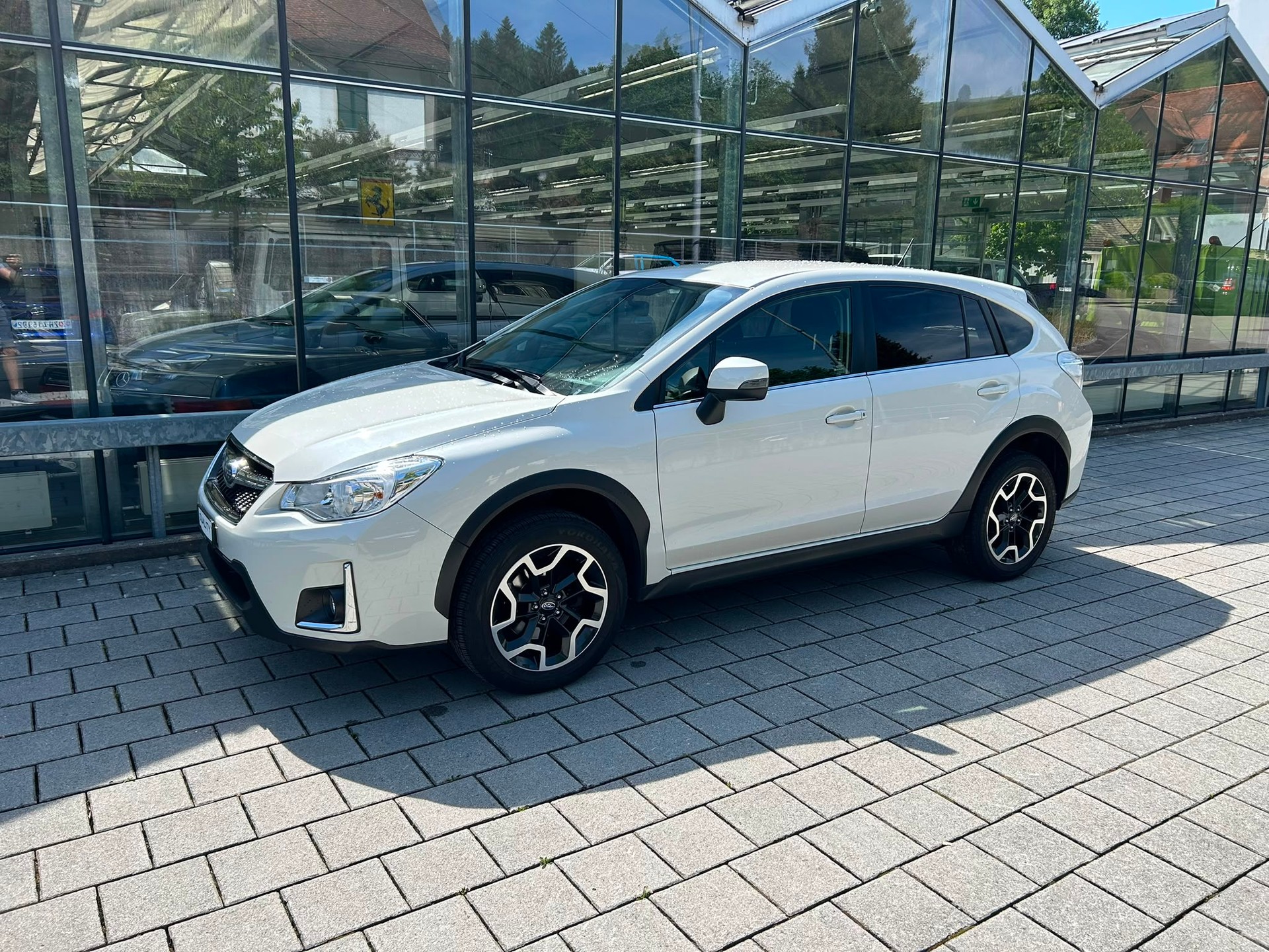 SUBARU XV 2.0 Swiss Two AWD CVT-showroom-element-2