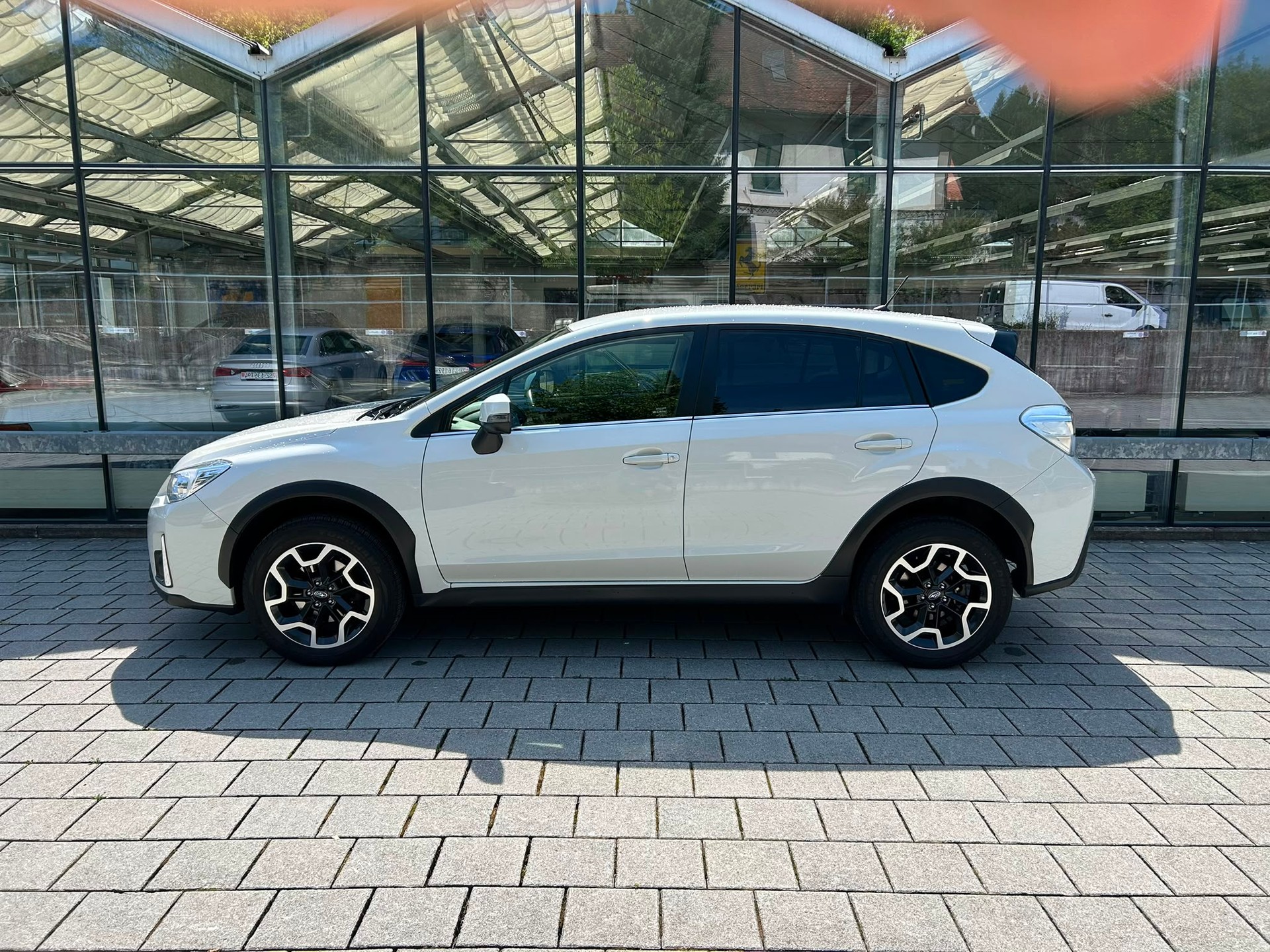 SUBARU XV 2.0 Swiss Two AWD CVT-showroom-element-3