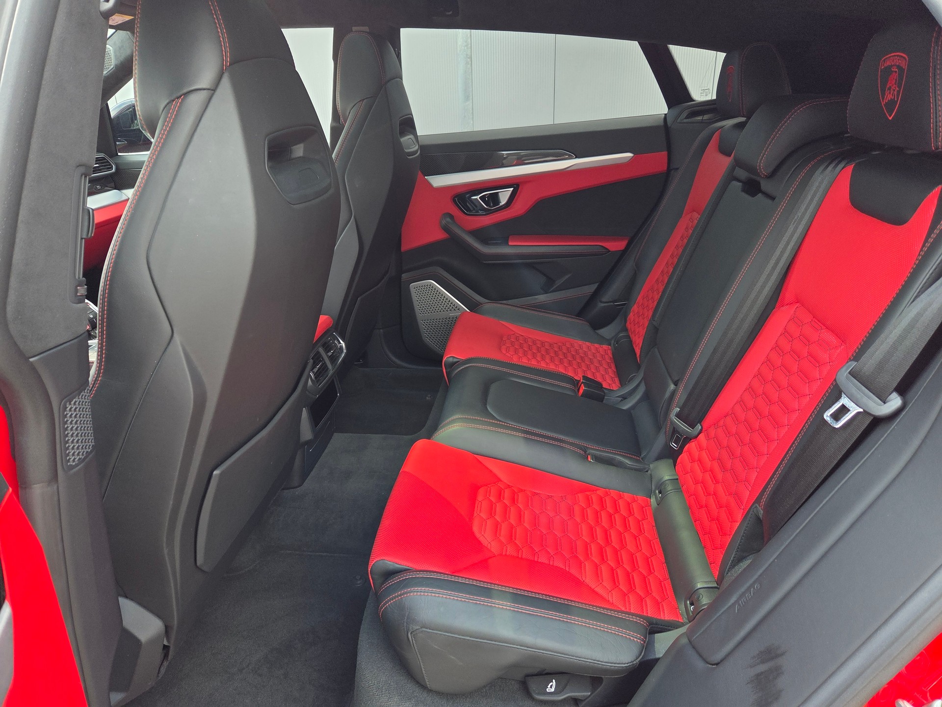 LAMBORGHINI Urus E-Gear-image-7