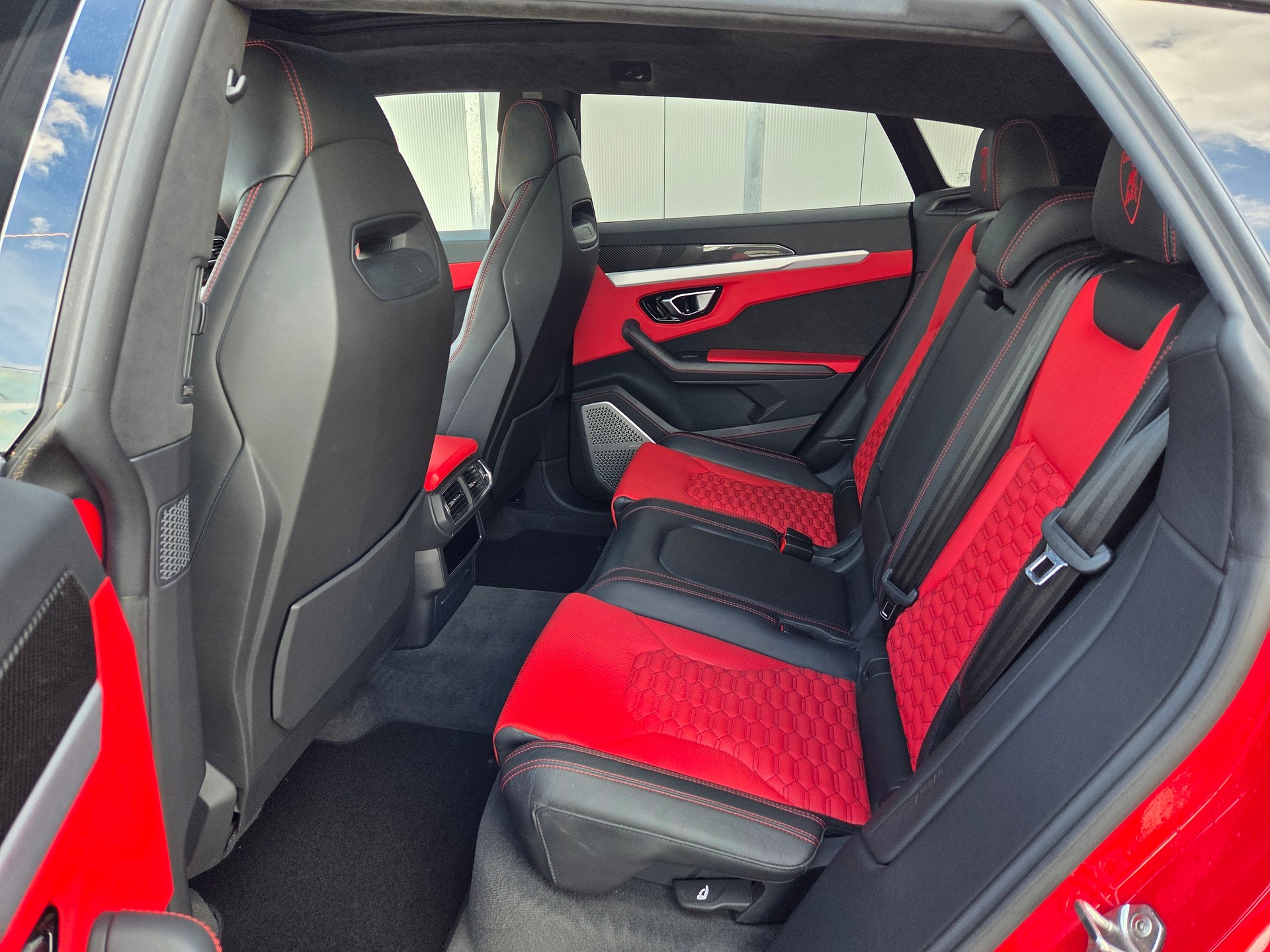 LAMBORGHINI Urus E-Gear-image-5
