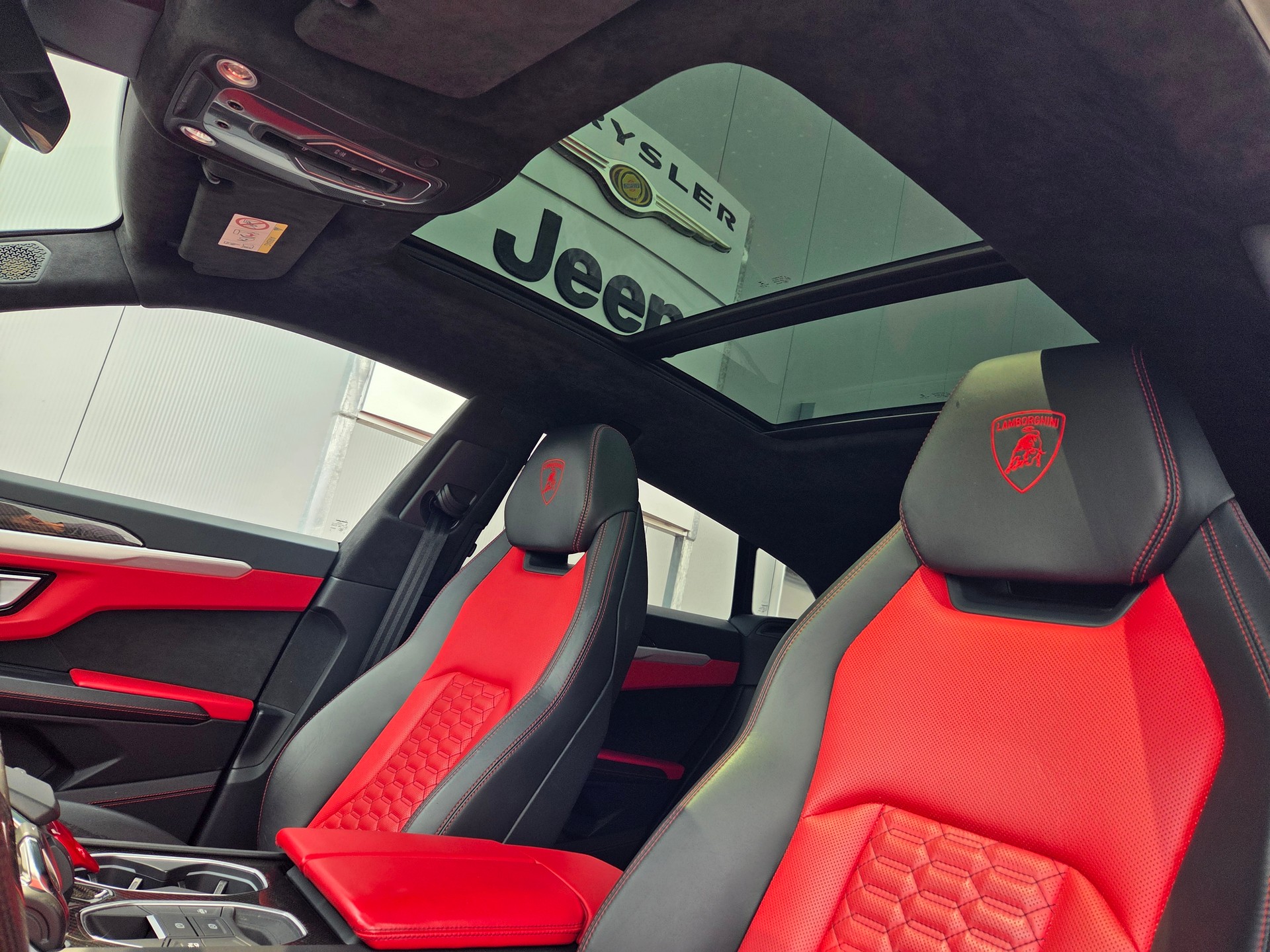 LAMBORGHINI Urus E-Gear-image-6