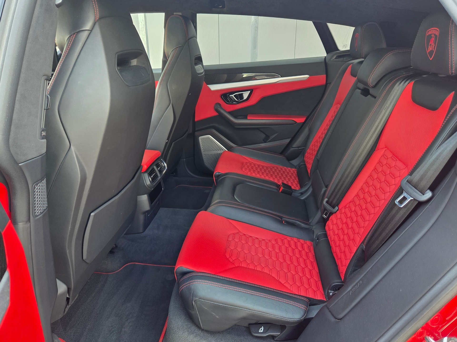 LAMBORGHINI Urus E-Gear-image-9