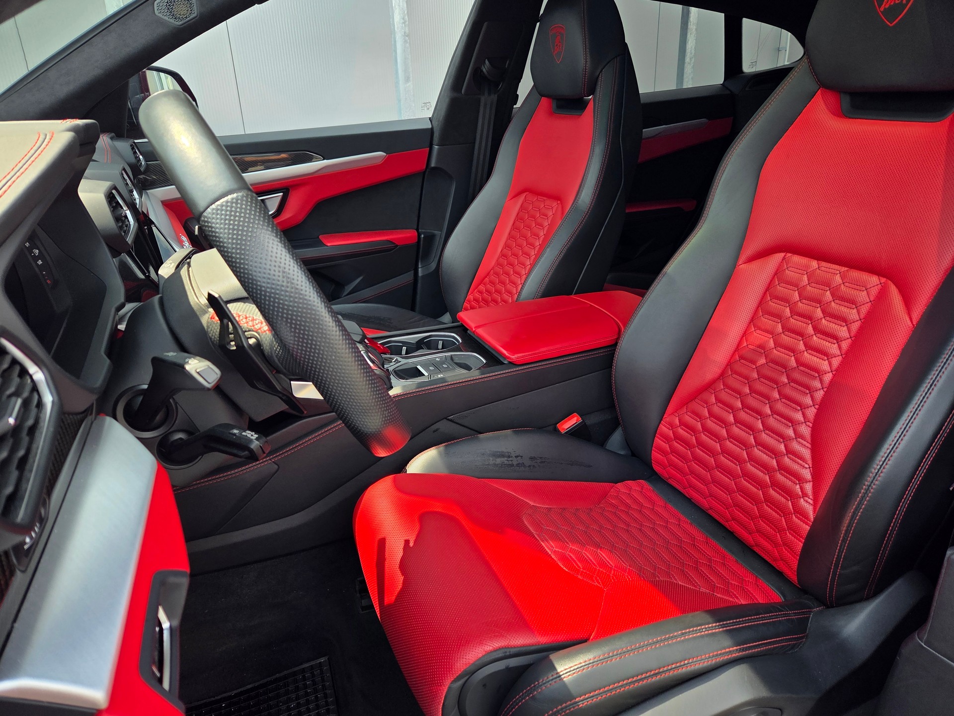 LAMBORGHINI Urus E-Gear-image-4
