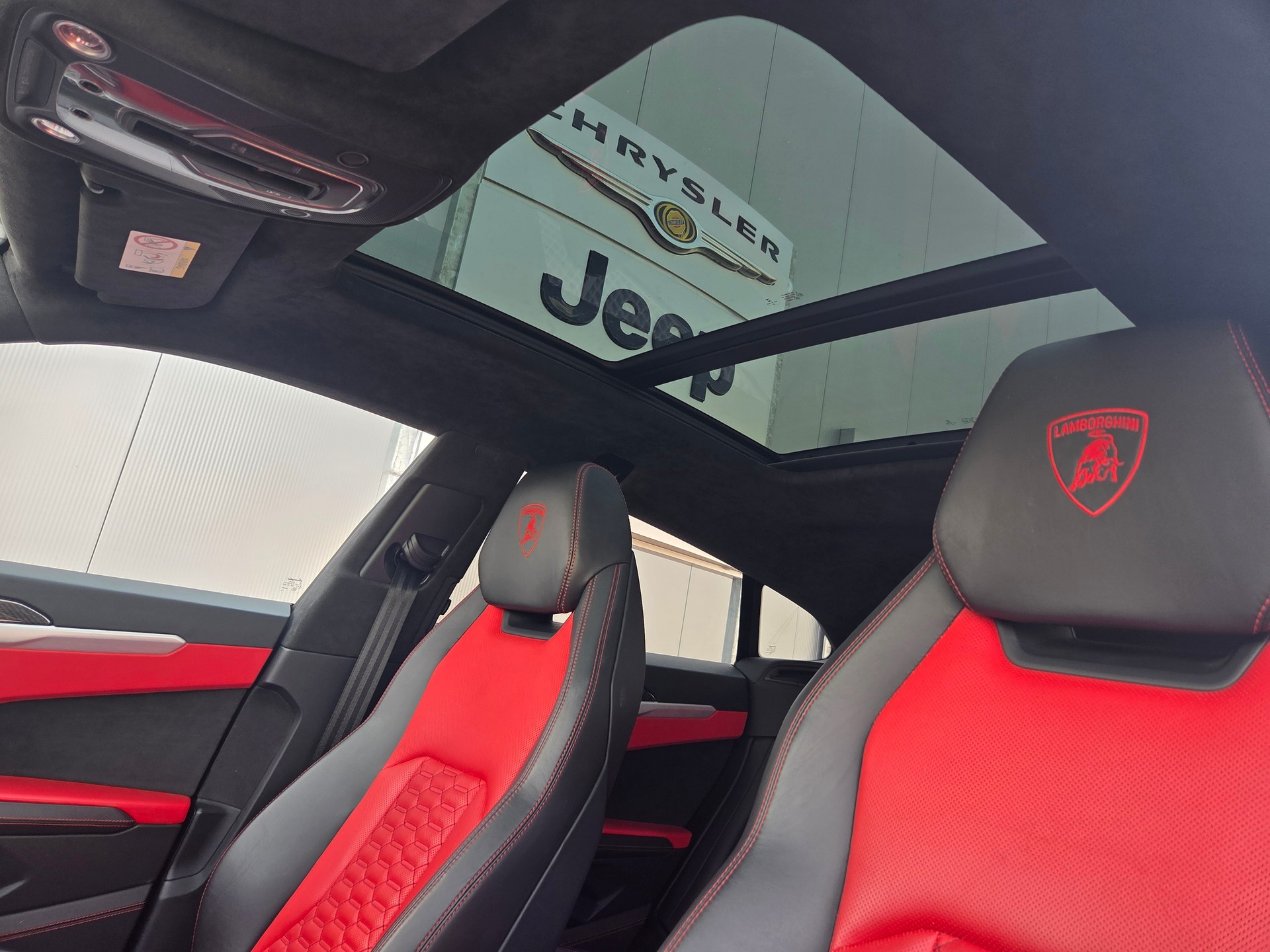 LAMBORGHINI Urus E-Gear-image-8