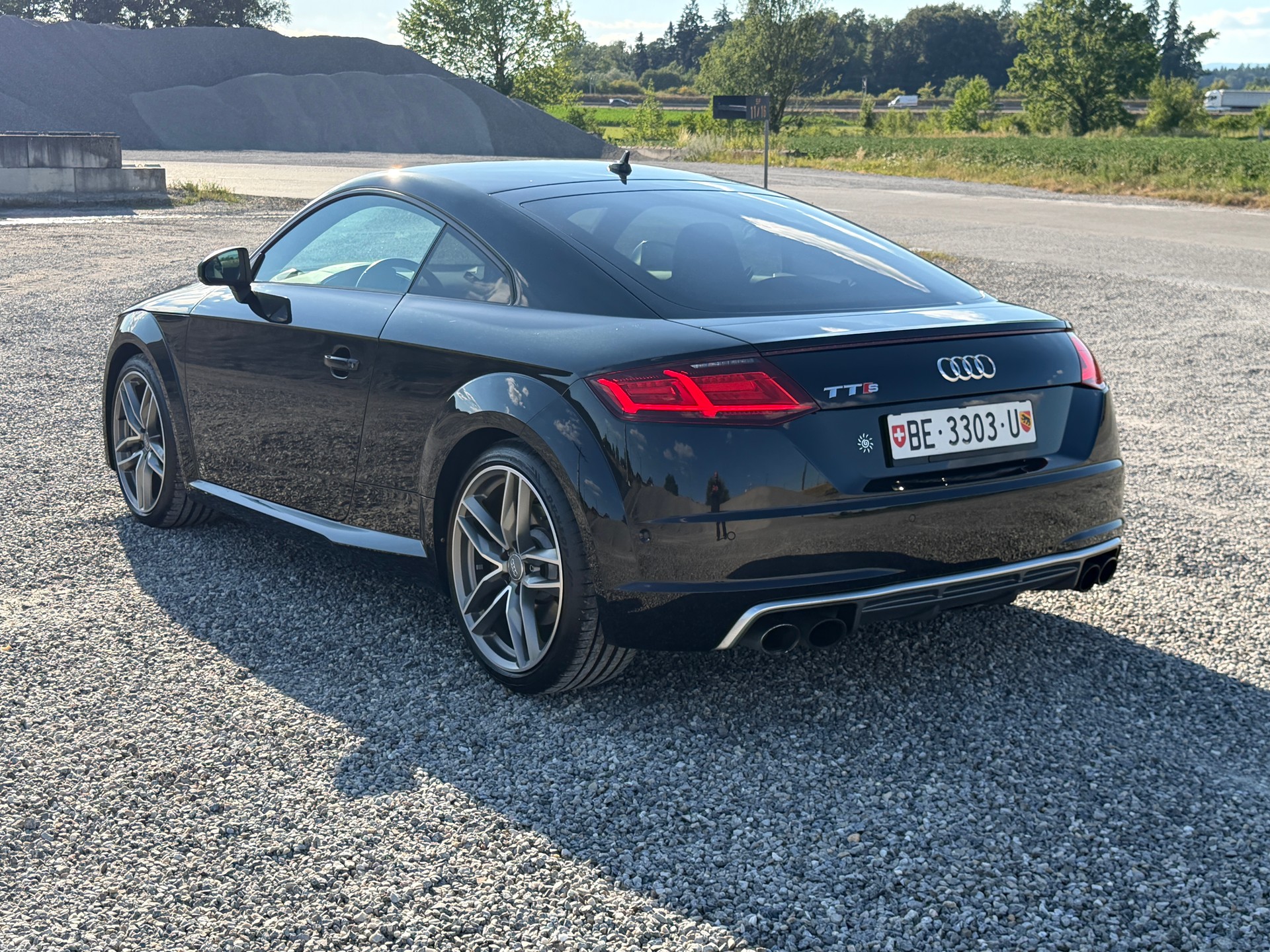 AUDI TTS quattro-image-2