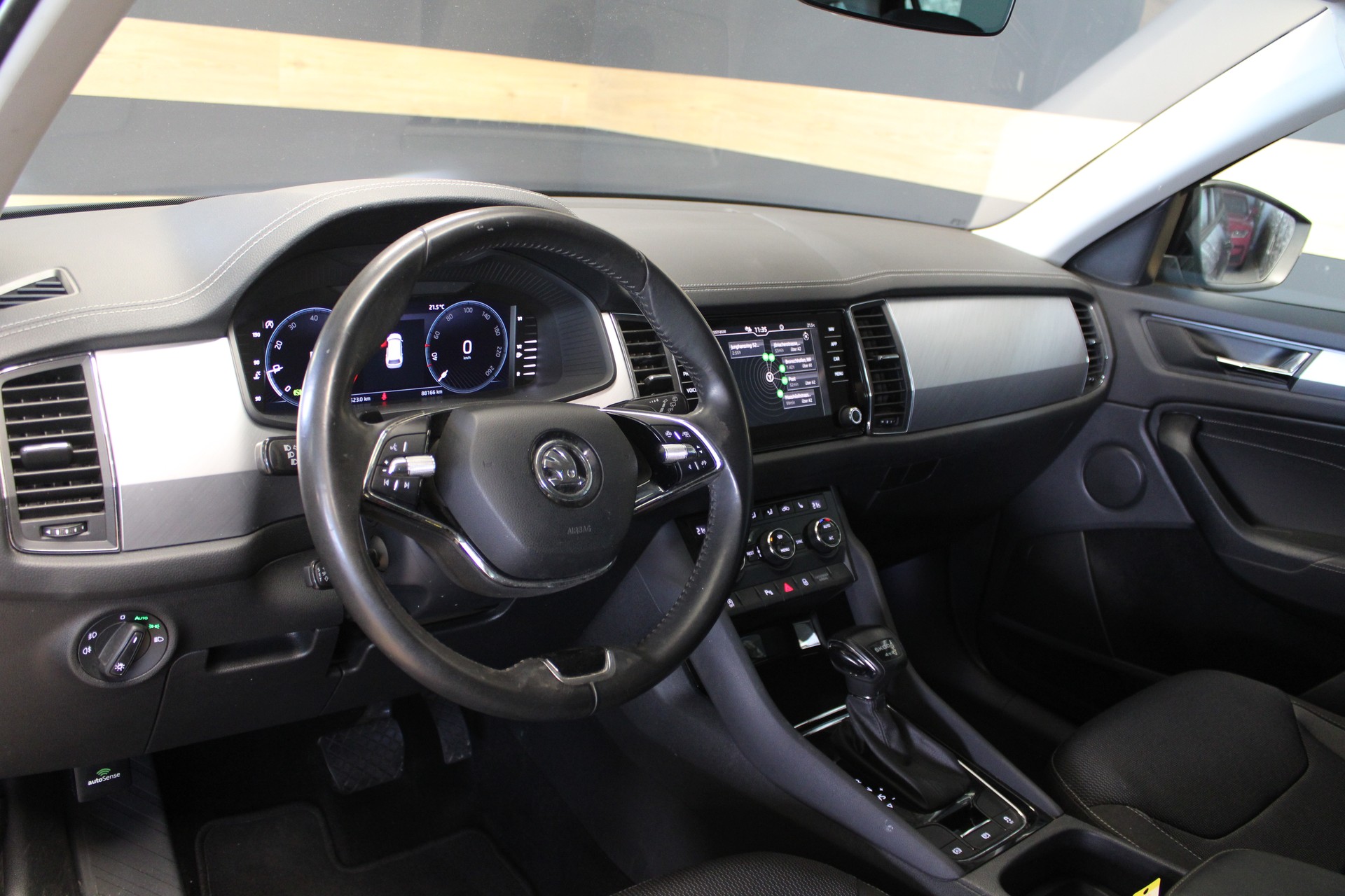 SKODA Kodiaq 2.0 TDI CR Ambition 4x4 DSG-image-9
