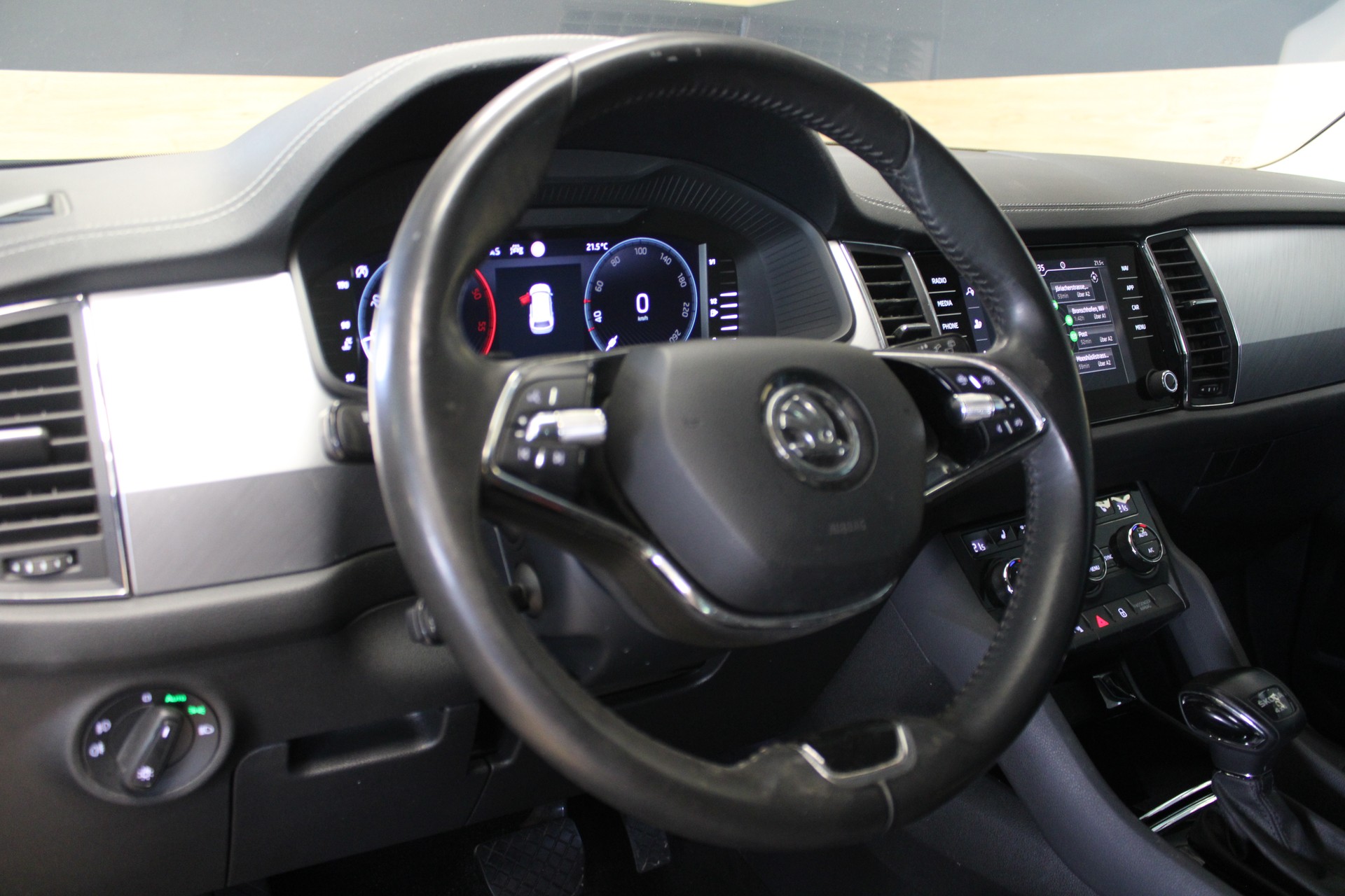 SKODA Kodiaq 2.0 TDI CR Ambition 4x4 DSG-image-10