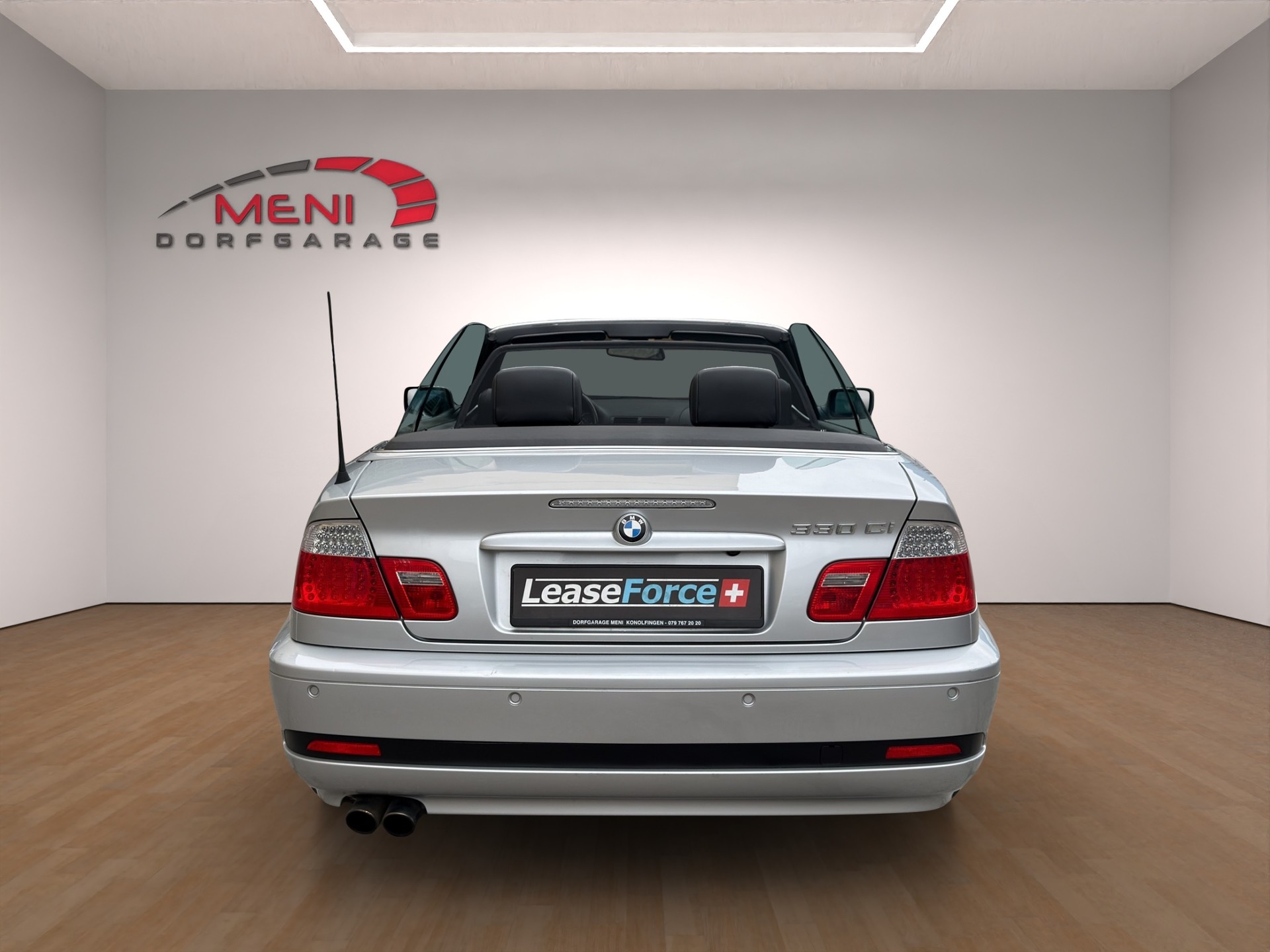 BMW 330Ci Cabriolet-image-5