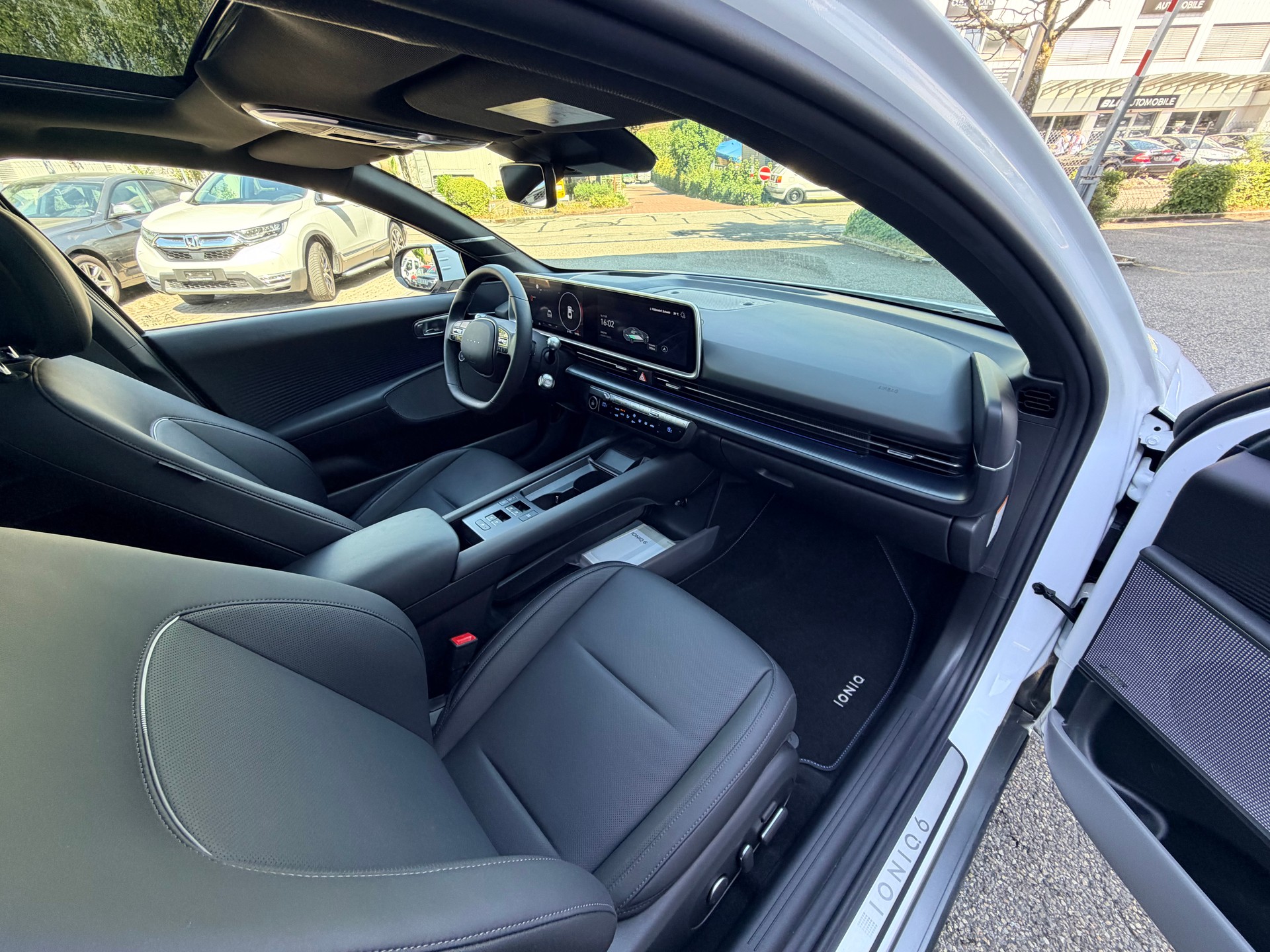 HYUNDAI Ioniq 6 77kWh Vertex 4WD-image-8