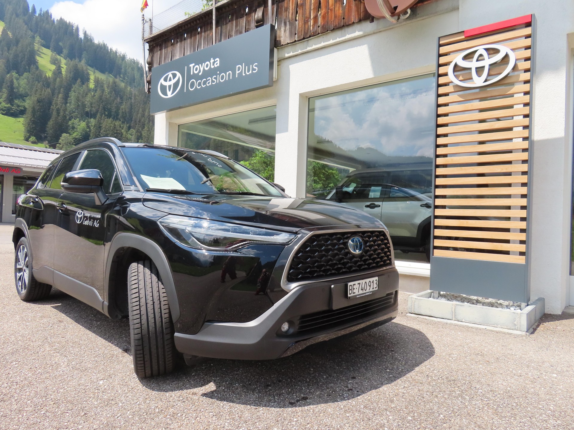 TOYOTA Corolla Cross 2.0 HSD Trend AWD-i