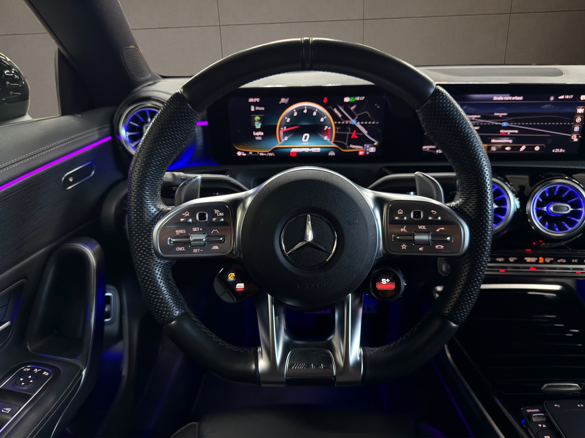 MERCEDES-BENZ CLA 45 AMG 4Matic+ 8G-DCT-image-15
