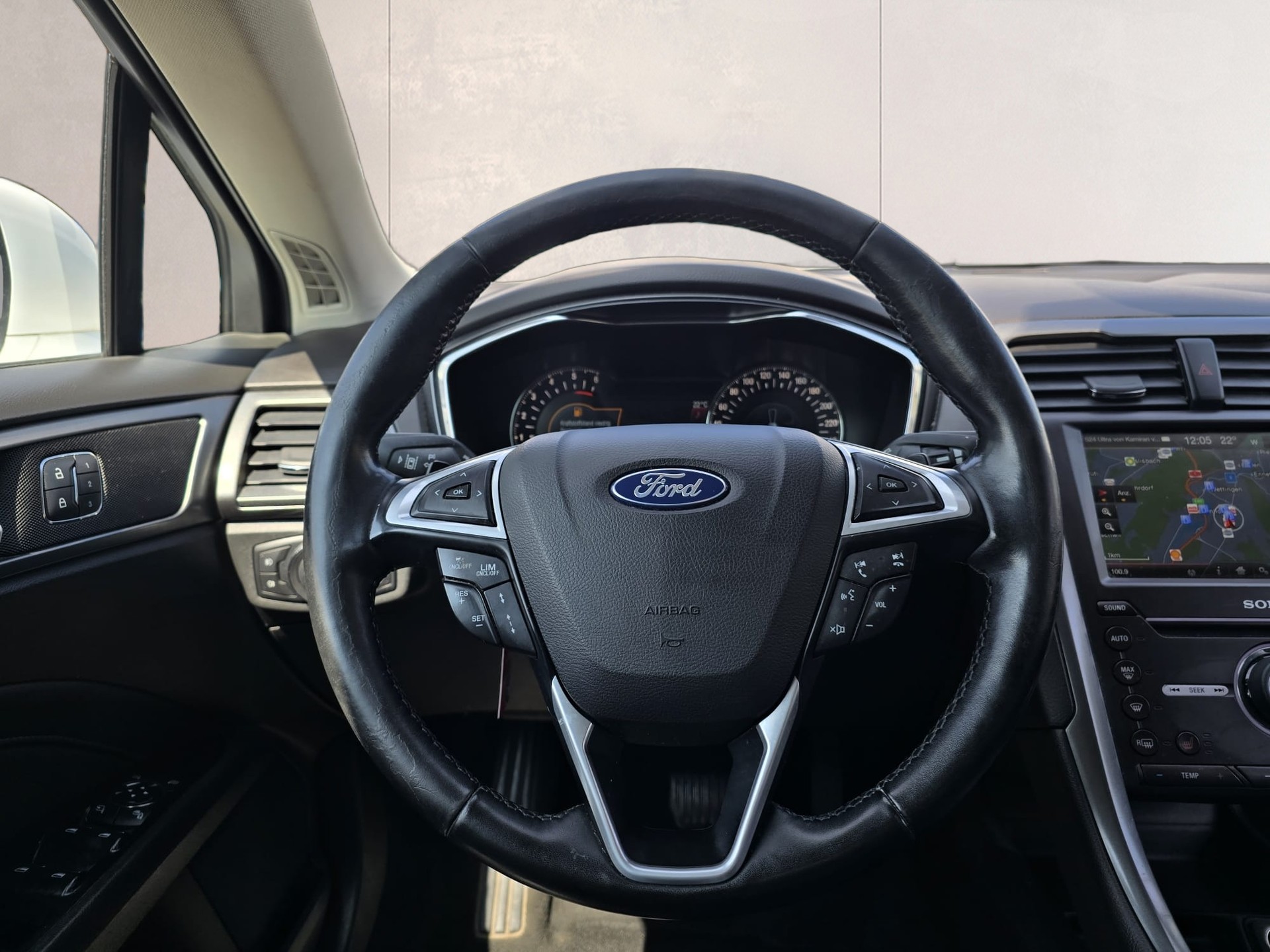 FORD Mondeo 2.0 TDCi Titanium AWD PowerShift-image-8