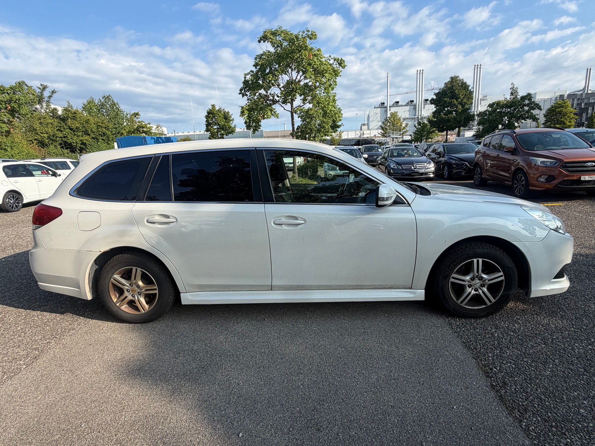 SUBARU Legacy 2.0i Swiss AWD-showroom-element-3