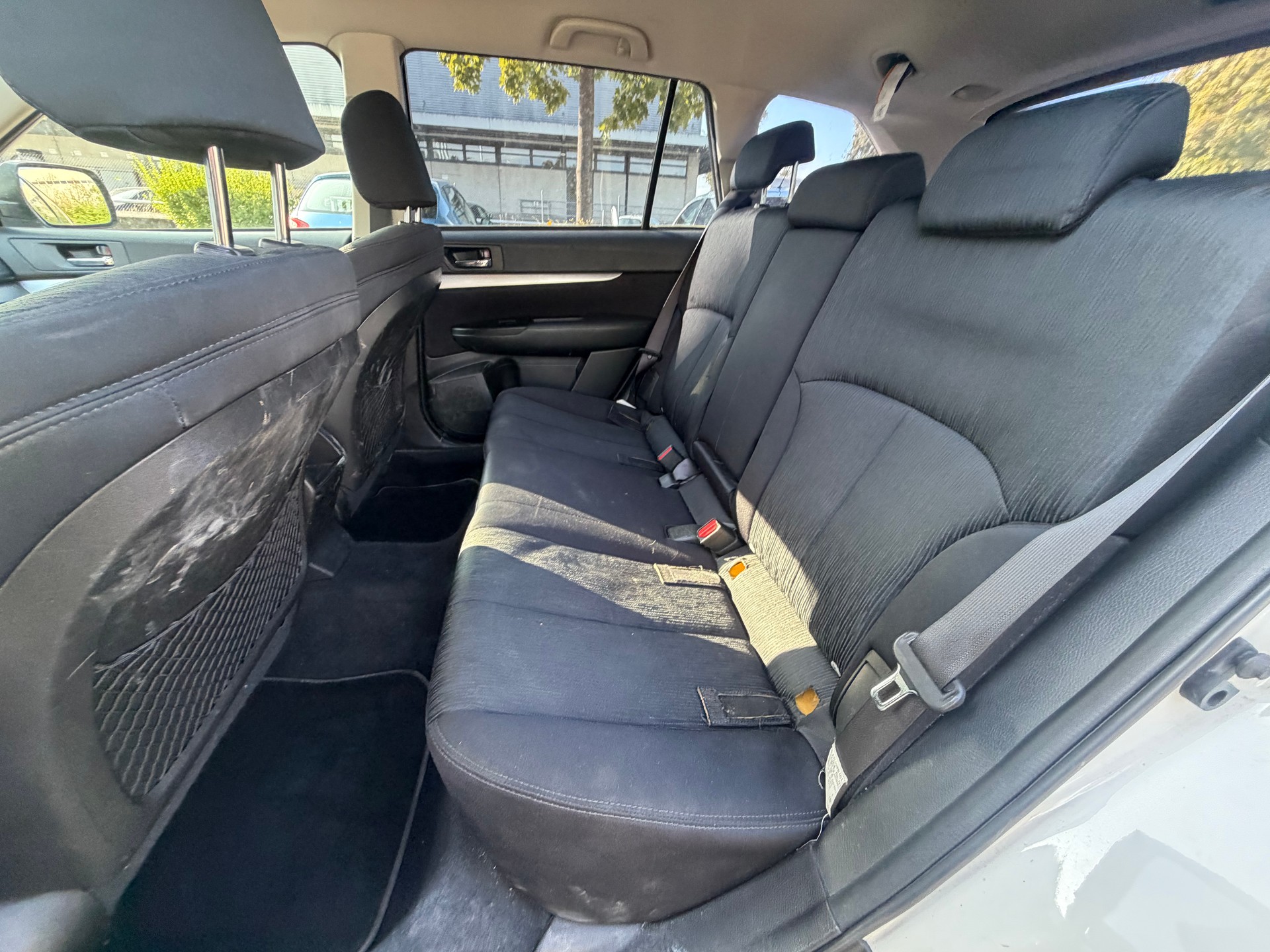 SUBARU Legacy 2.0i Swiss AWD-image-9