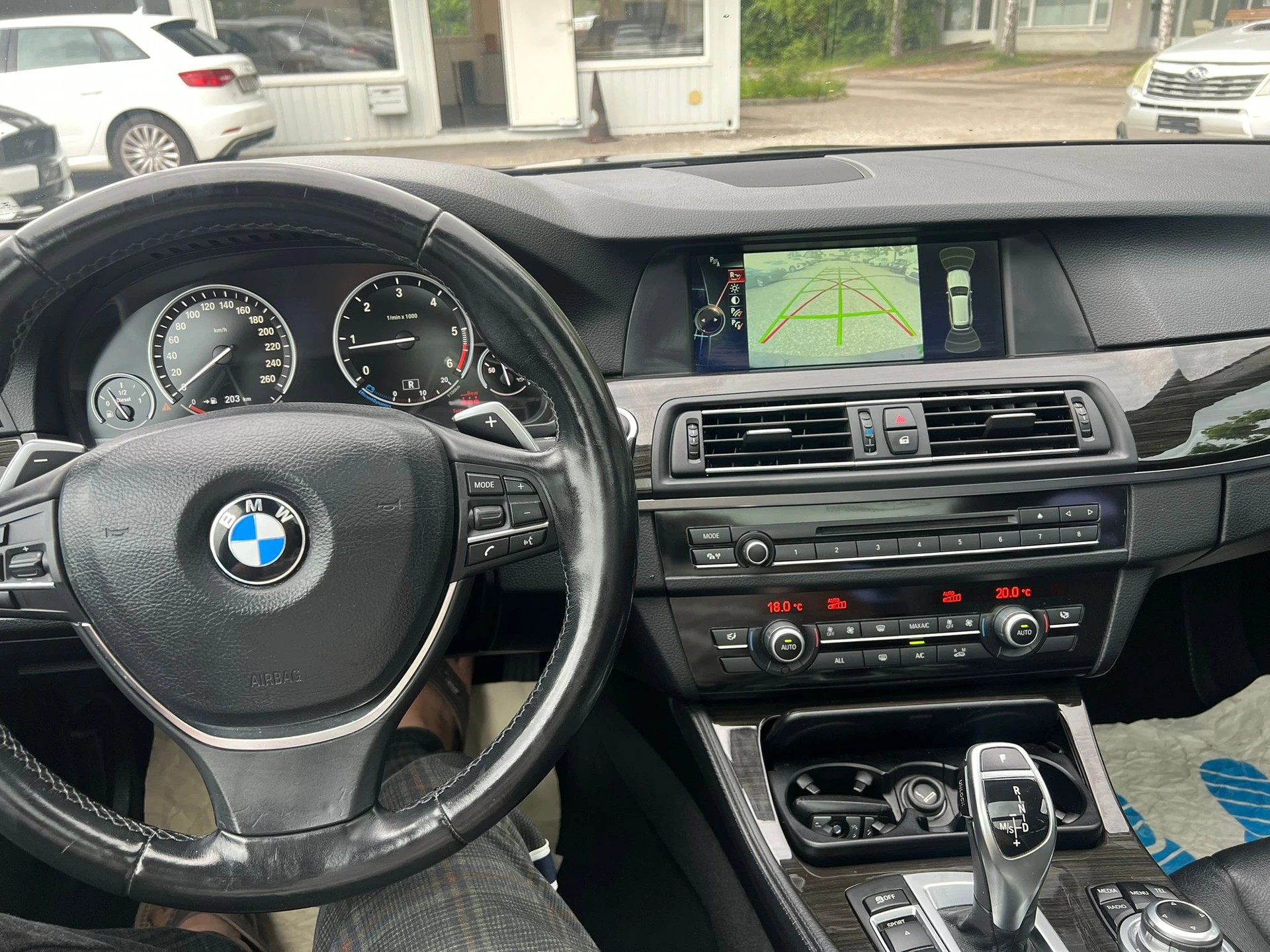 BMW 525d xDrive Touring Steptronic-image-9