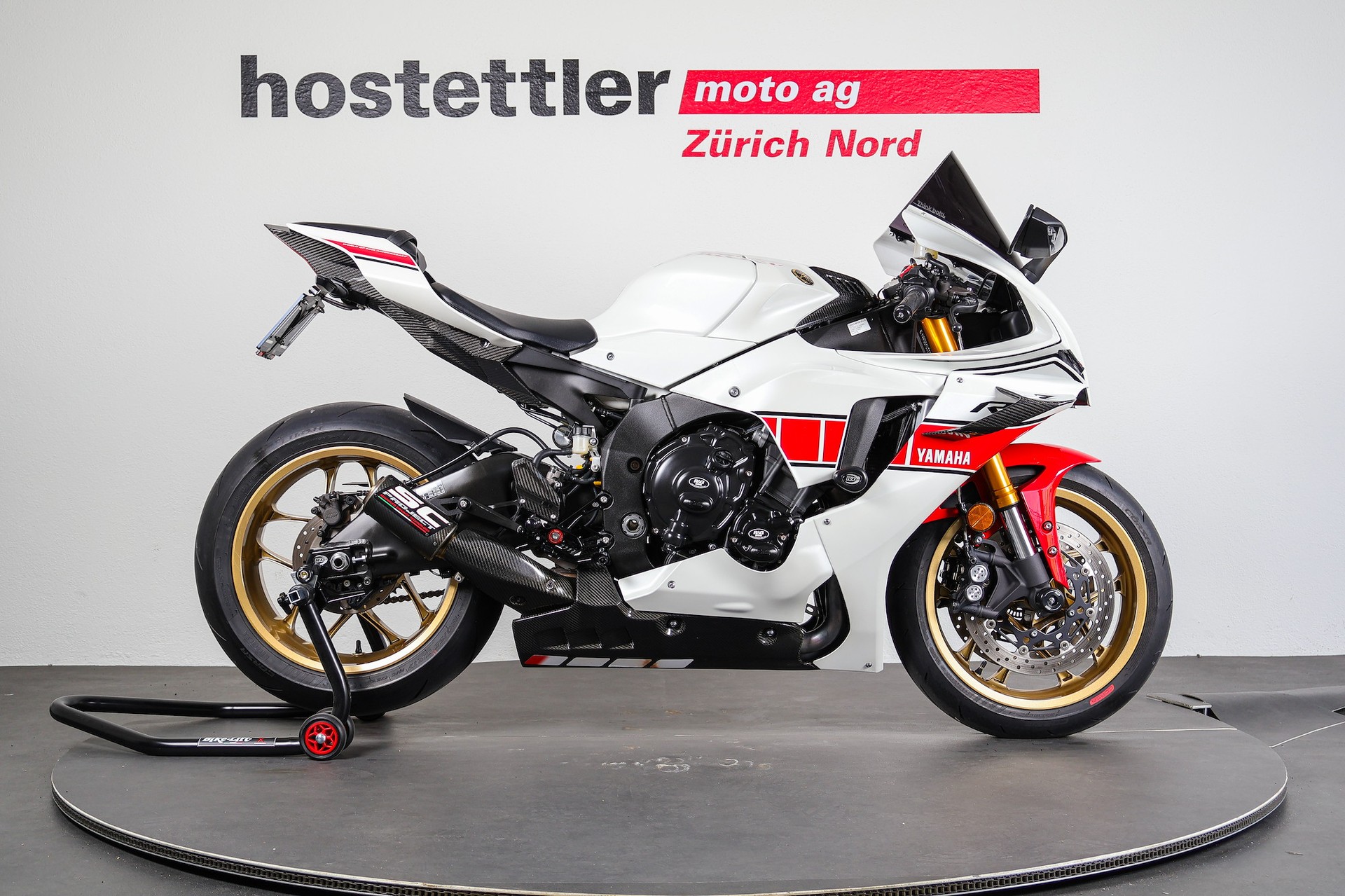 YAMAHA R1 World GP 60th-showroom-element-1
