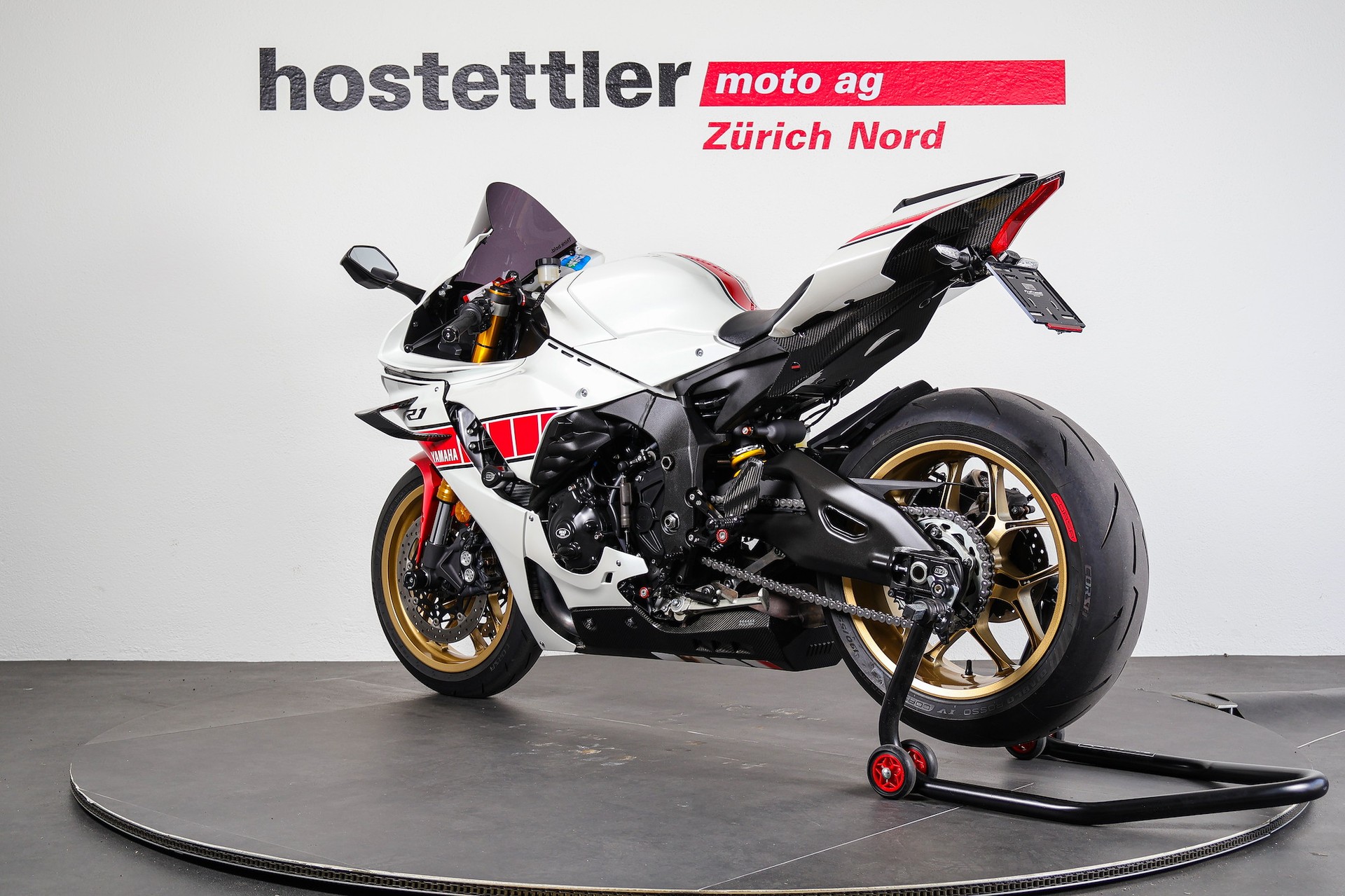YAMAHA R1 World GP 60th-showroom-element-3