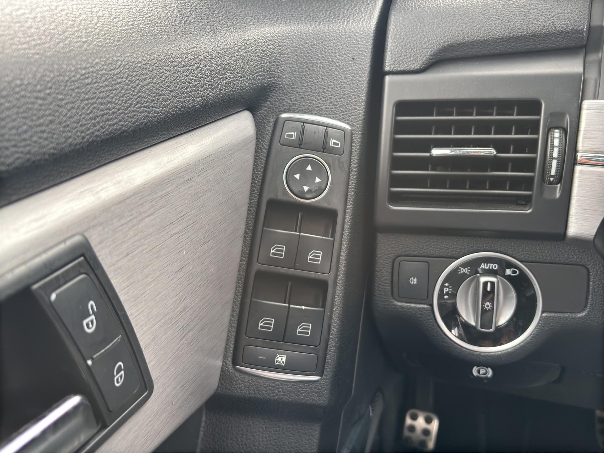 MERCEDES-BENZ GLK 250 CDI BlueEF 4matic-image-17