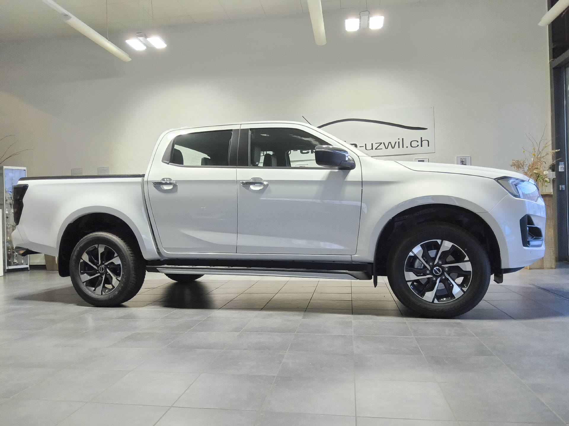 ISUZU D-Max Space Pick-up 2.2 DDi Prestige 4x4-showroom-element-1