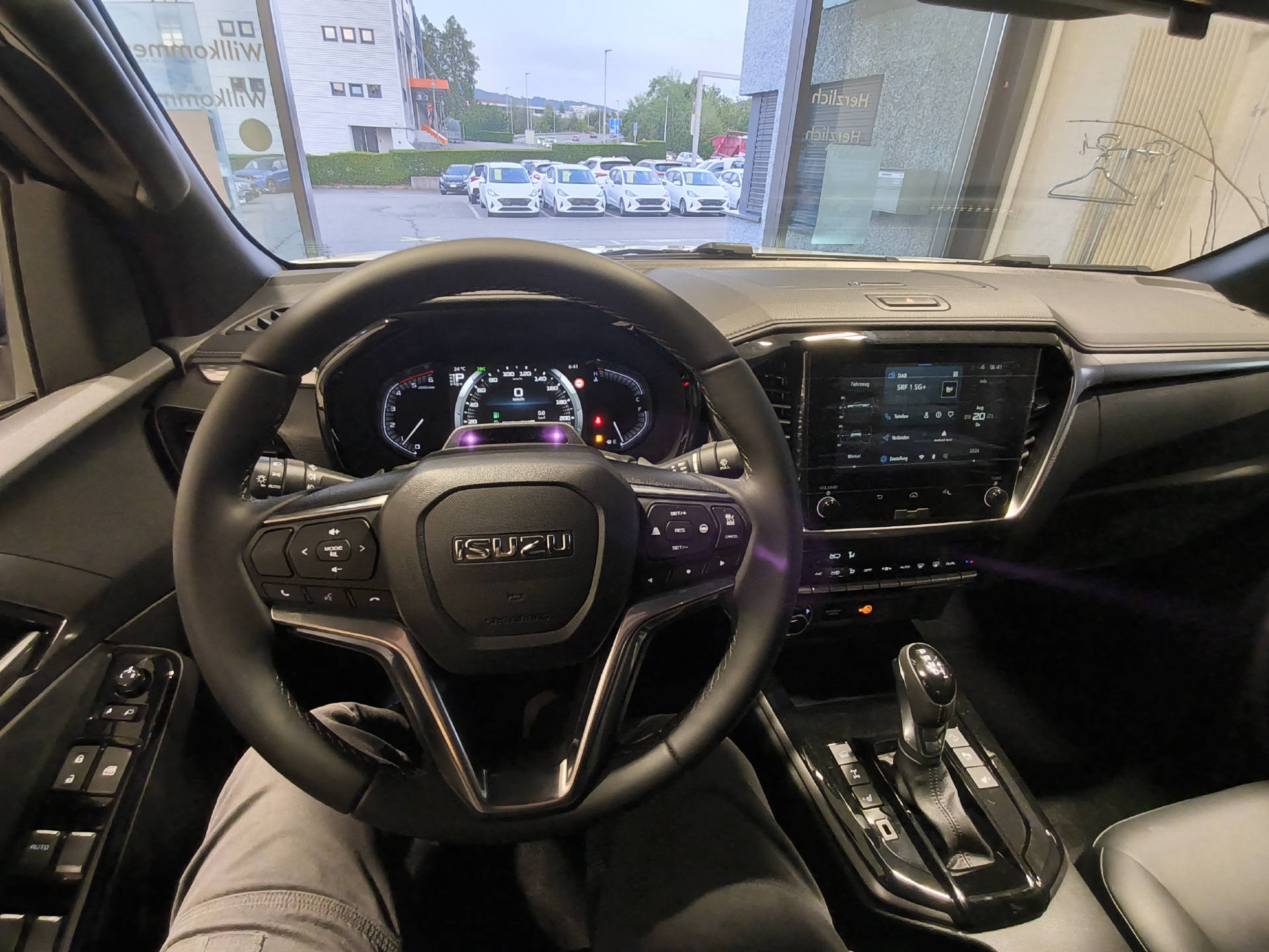 ISUZU D-Max Space Pick-up 2.2 DDi Prestige 4x4-image-18
