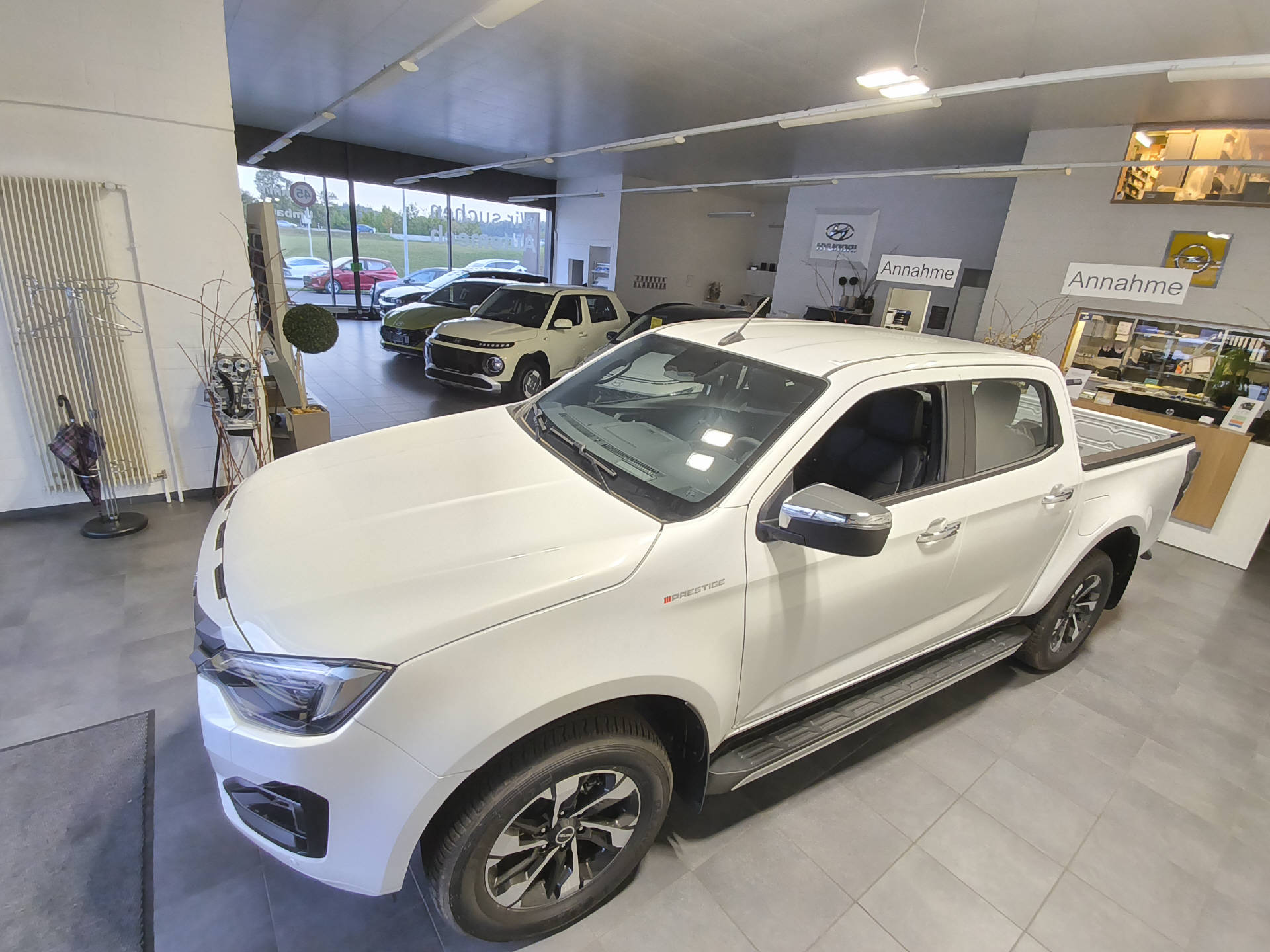 ISUZU D-Max Space Pick-up 2.2 DDi Prestige 4x4-image-21